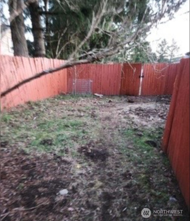 320 Queen Avenue Property Photo 13