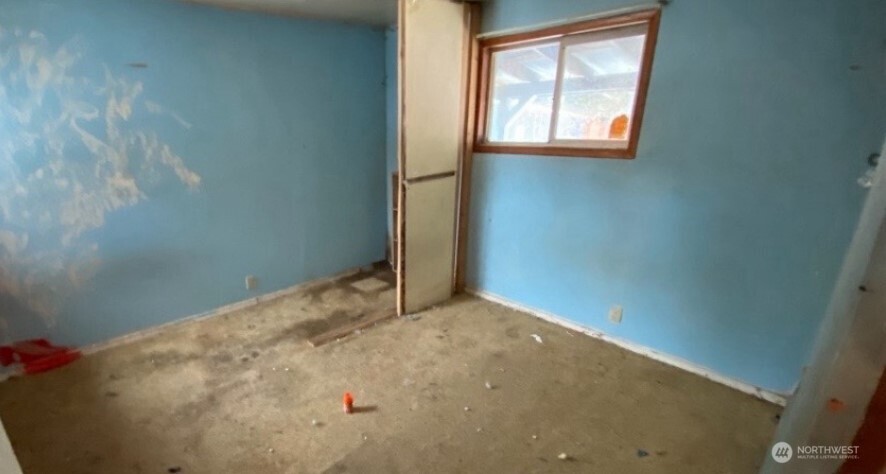320 Queen Avenue Property Photo 15