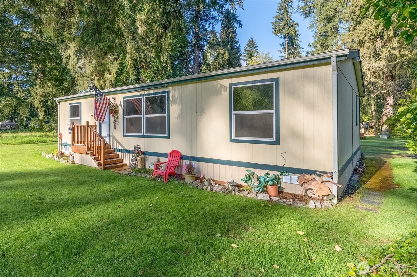 8021 Old Pacific Highway 1 Property Photo