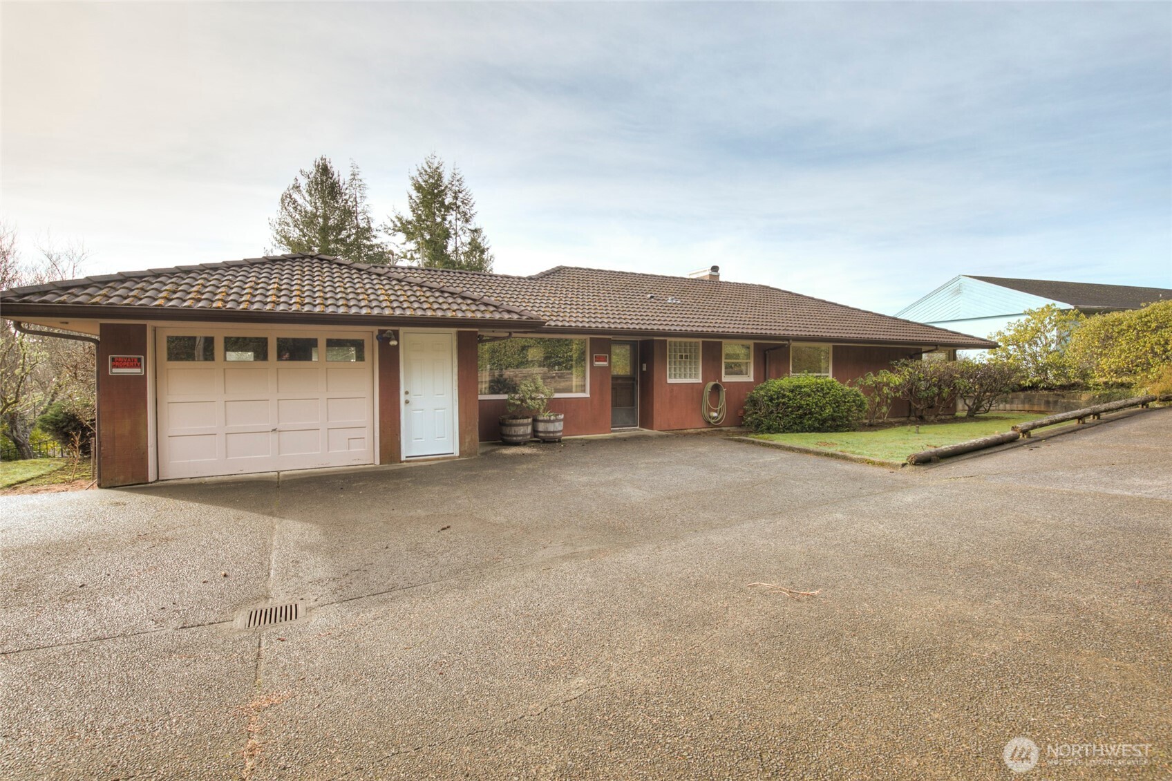411 Gale Street Property Photo 6