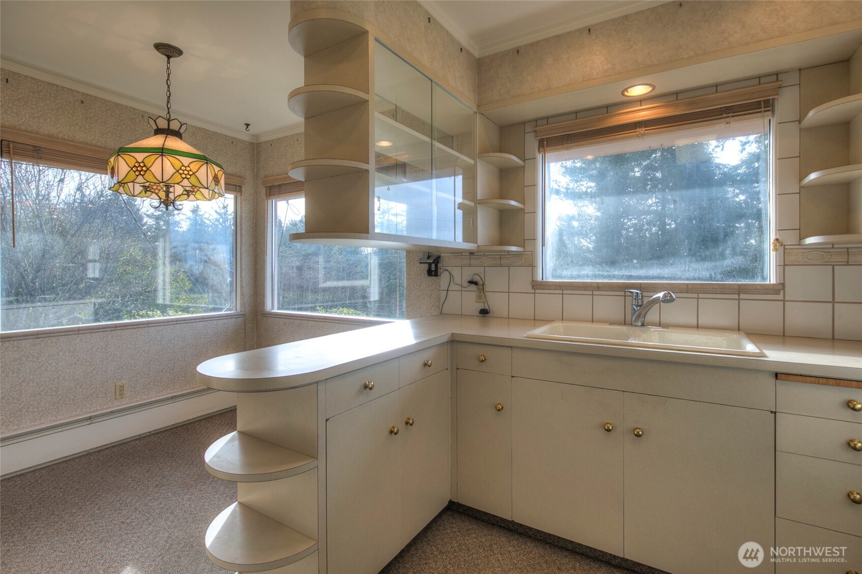 411 Gale Street Property Photo 9