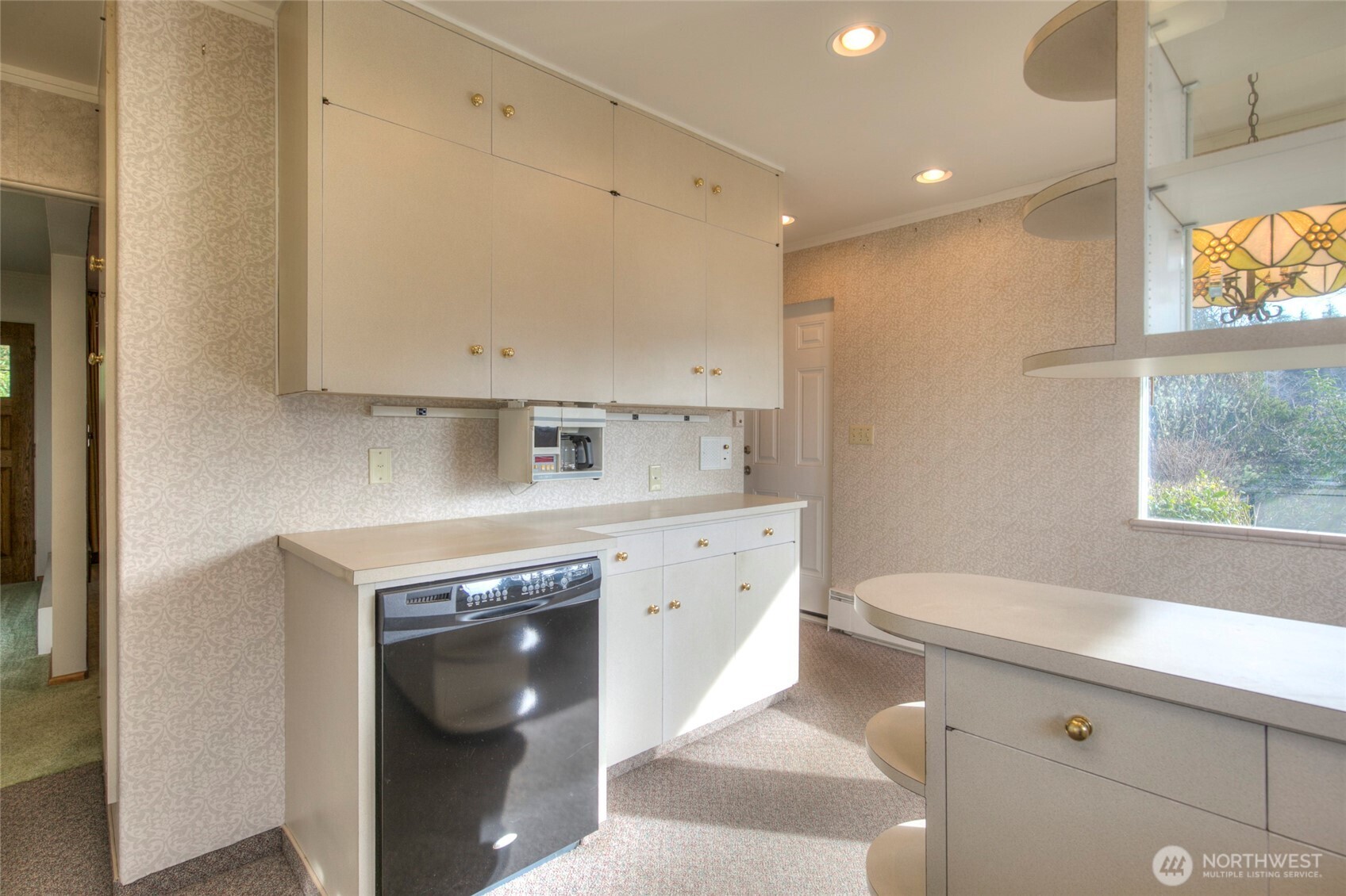 411 Gale Street Property Photo 10
