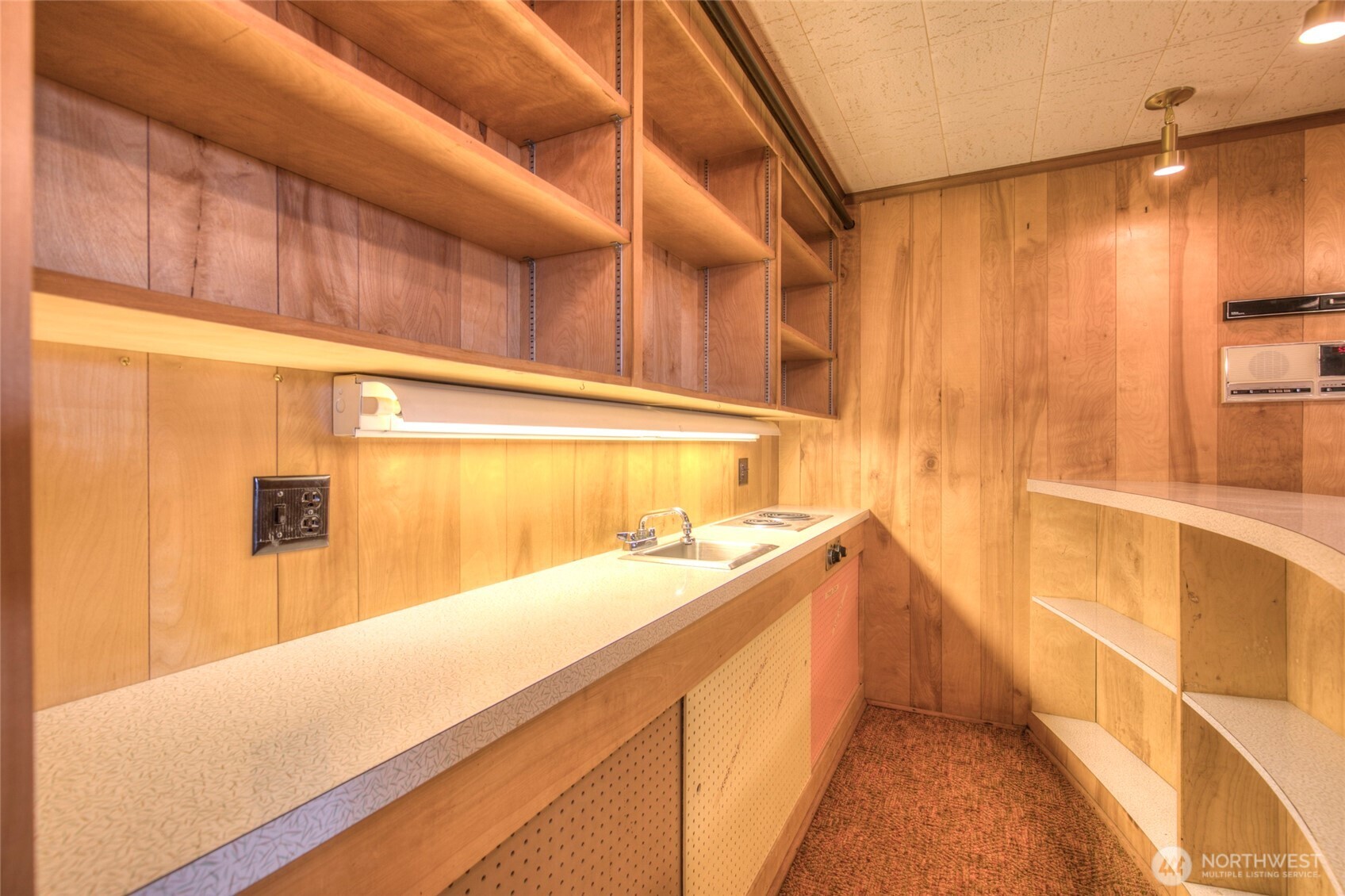 411 Gale Street Property Photo 29