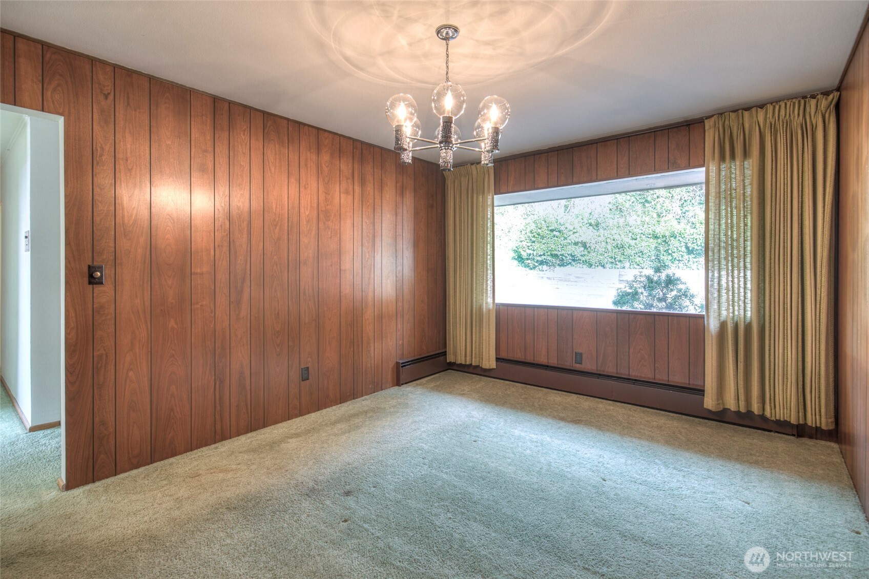 411 Gale Street Property Photo 33