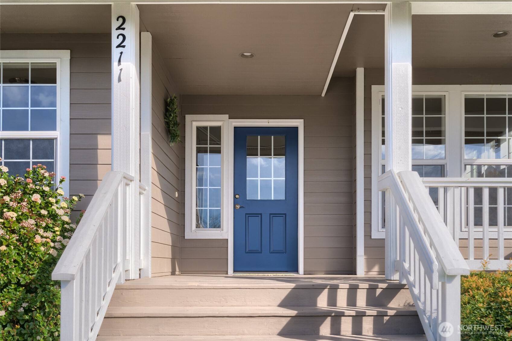 2211 Oregon Avenue Property Photo