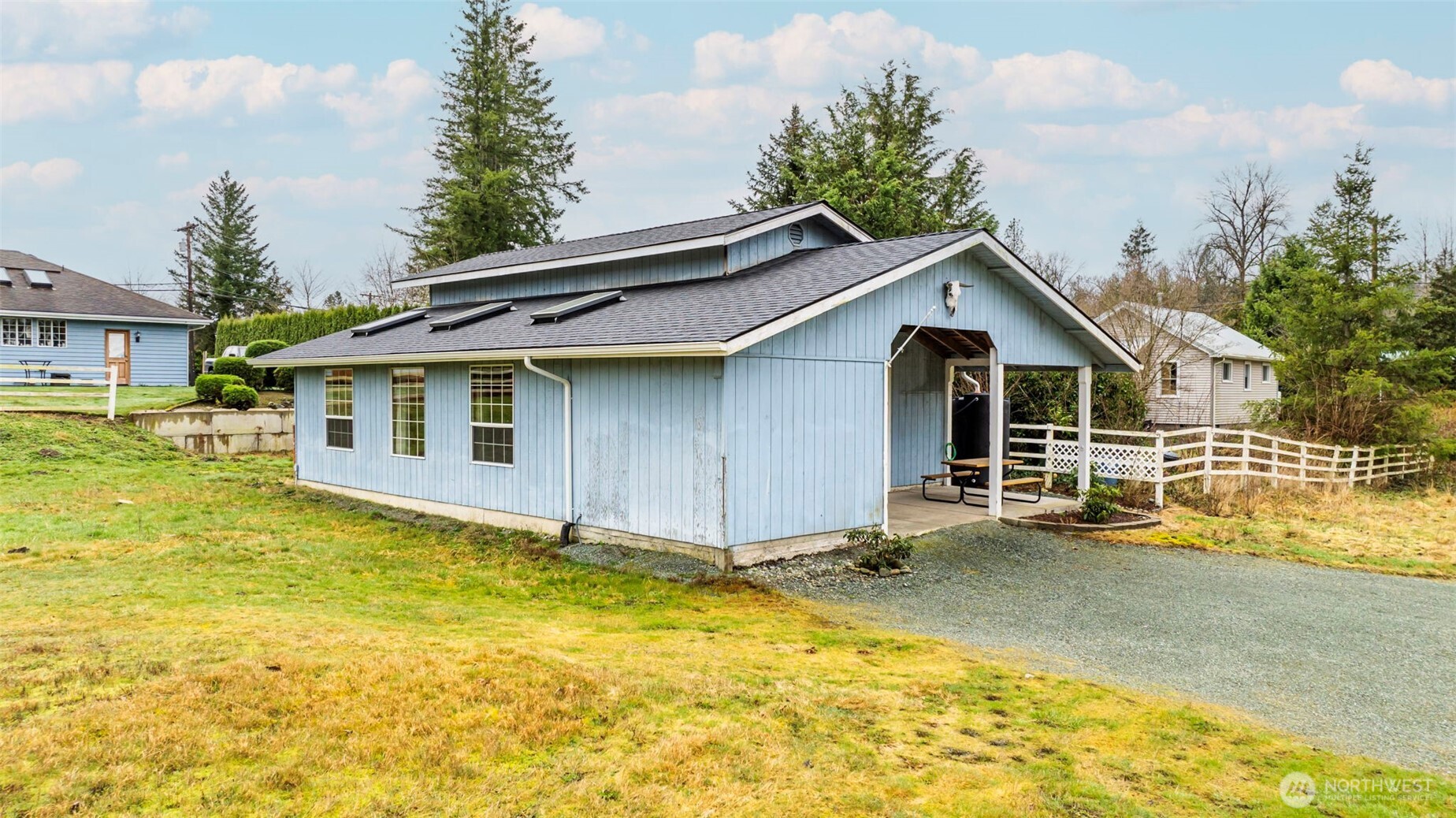 808 1st Street Property Photo 3