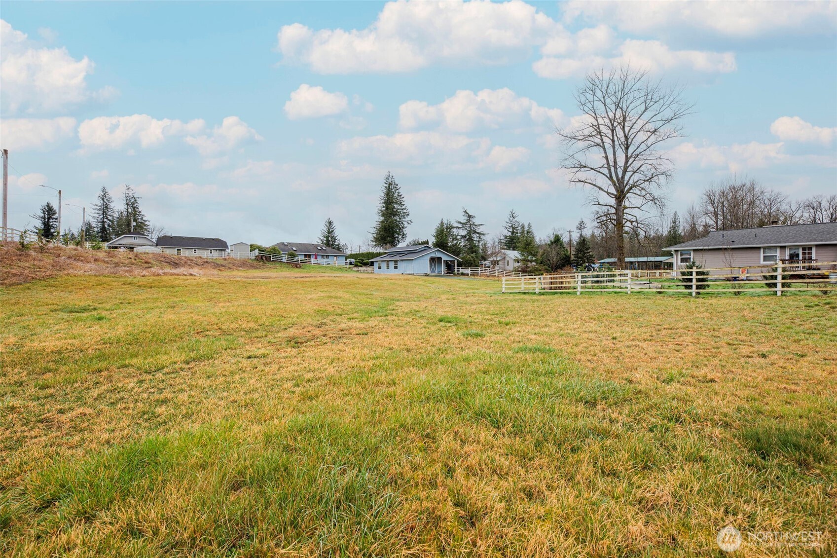 808 1st Street Property Photo 5