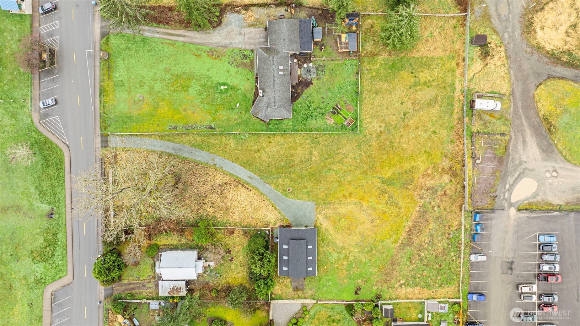 808 1st Street Property Photo 6