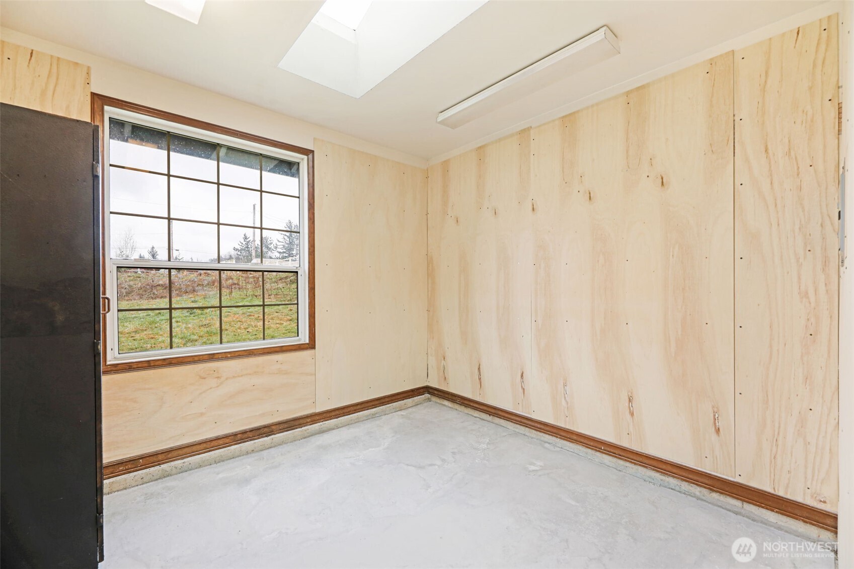 808 1st Street Property Photo 13
