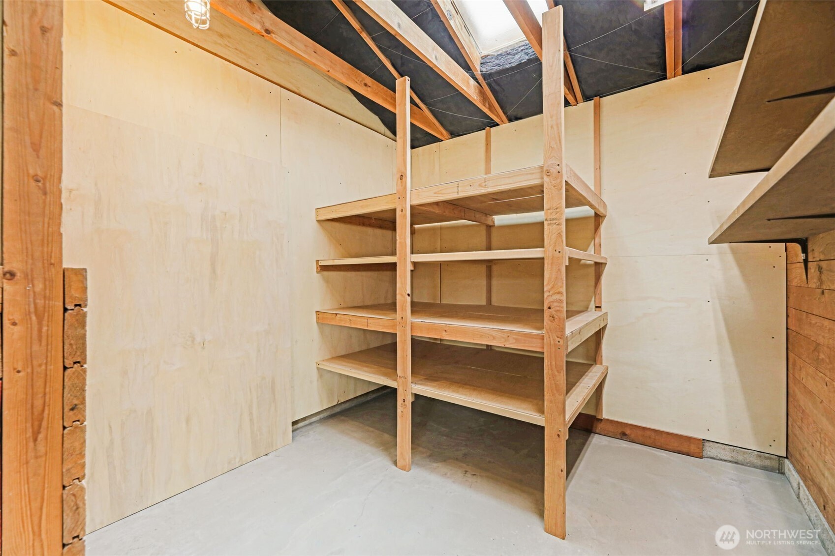 808 1st Street Property Photo 16