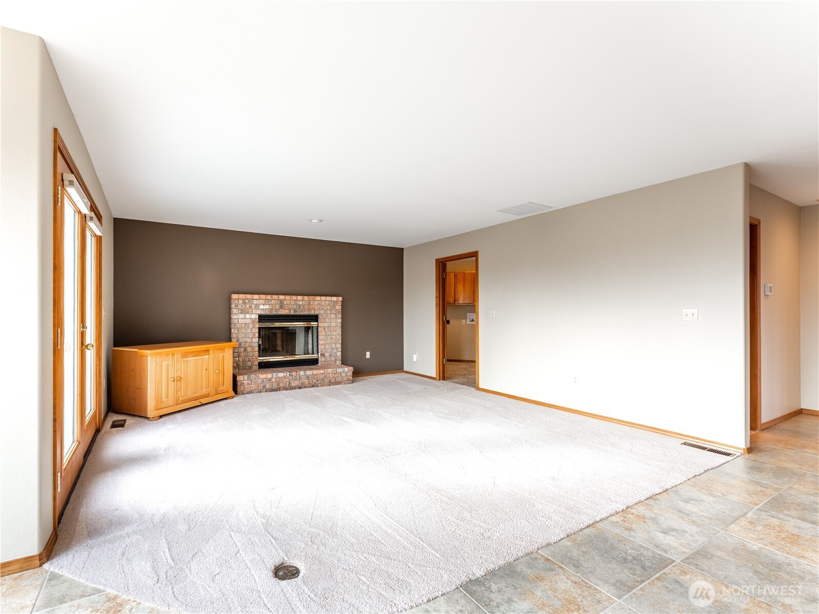 1925 Broadview Property Photo 15