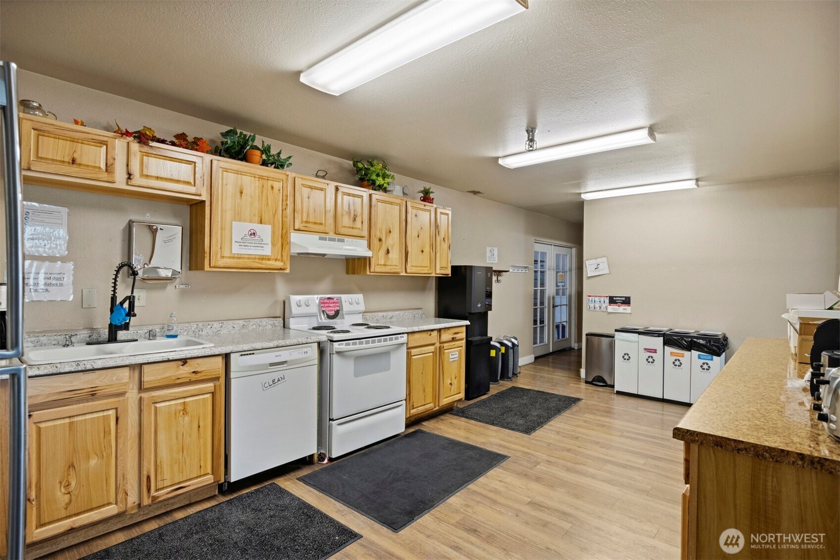 2460 Salashan Loop Property Photo 37
