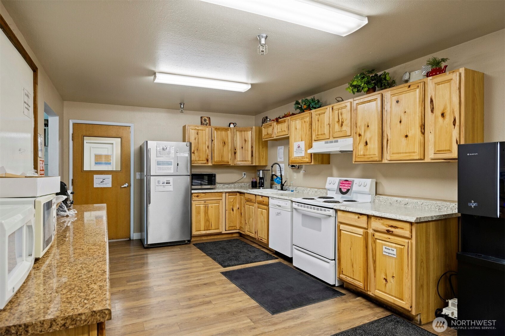 2460 Salashan Loop Property Photo 38