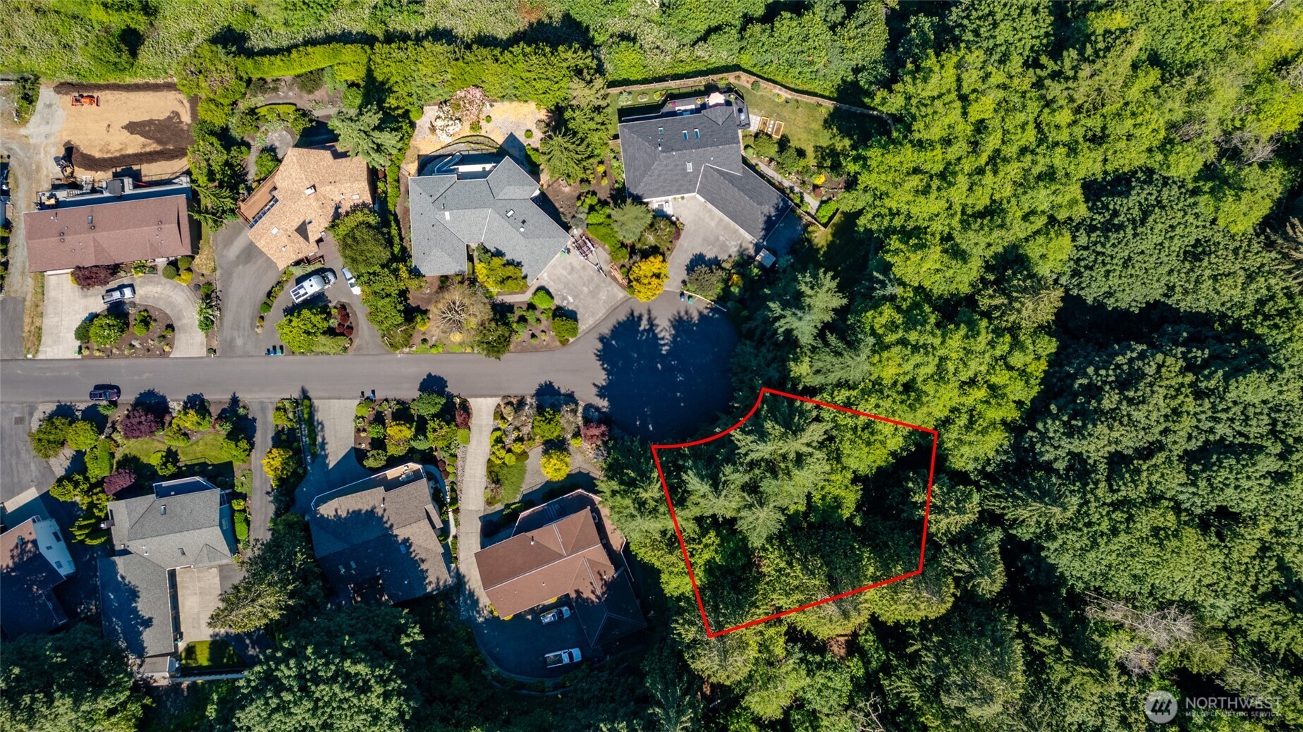 4224 Mitchell Drive Property Photo 4
