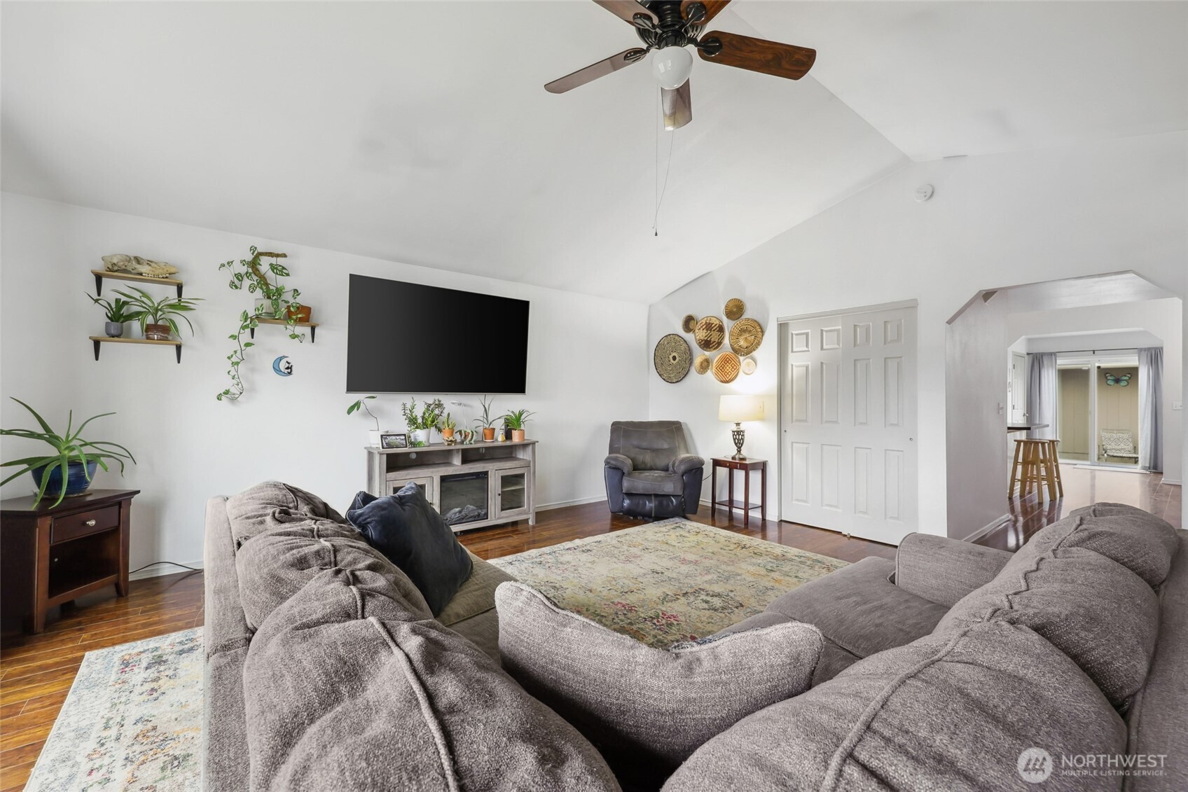 1414 Windsor Avenue Property Photo 7