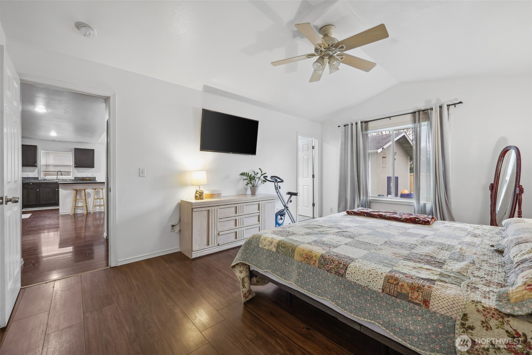 1414 Windsor Avenue Property Photo 16