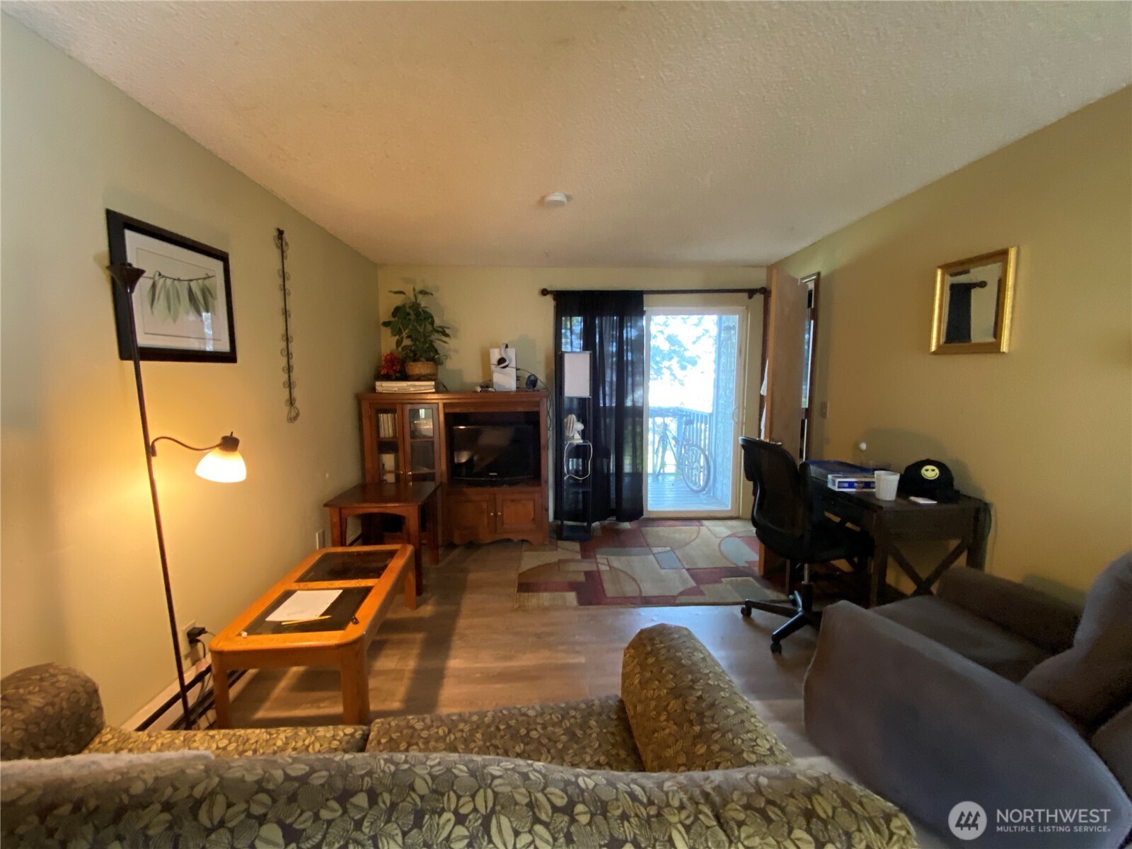 900 906 W Heron Street Property Photo 8