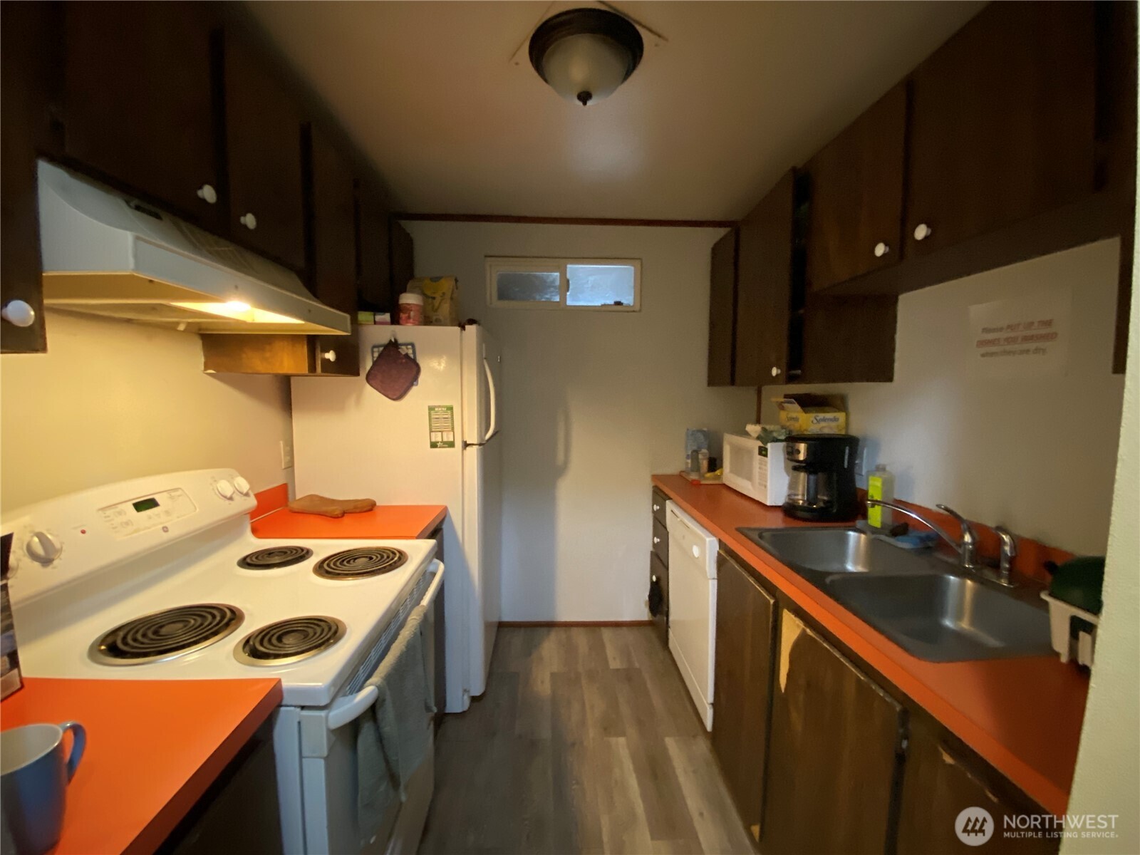 900 906 W Heron Street Property Photo 9