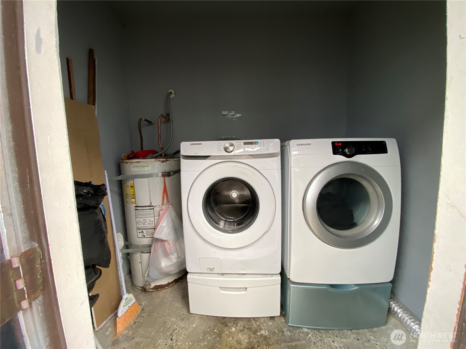 900 906 W Heron Street Property Photo 13