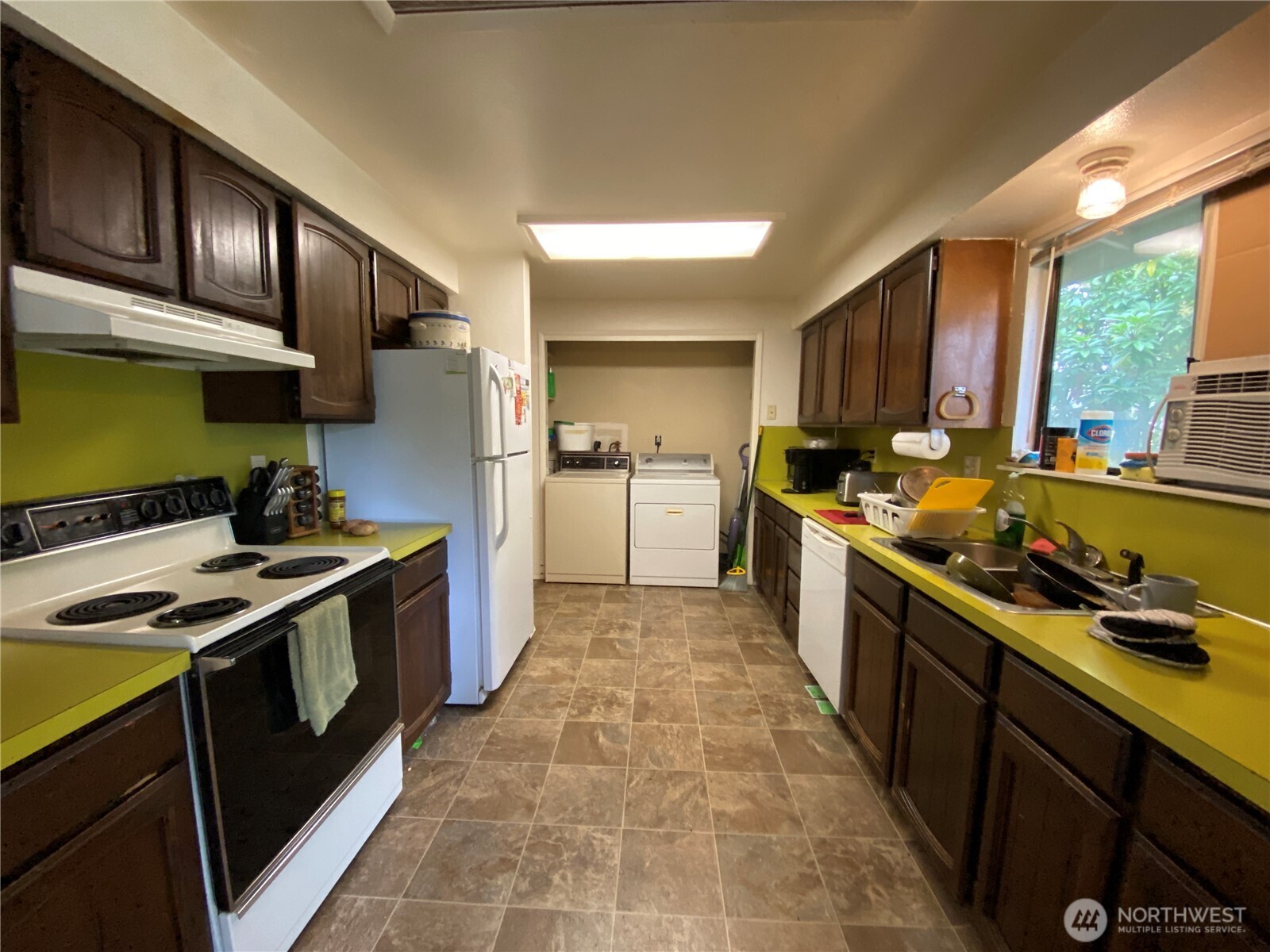 1602 1604 King Street Property Photo 7