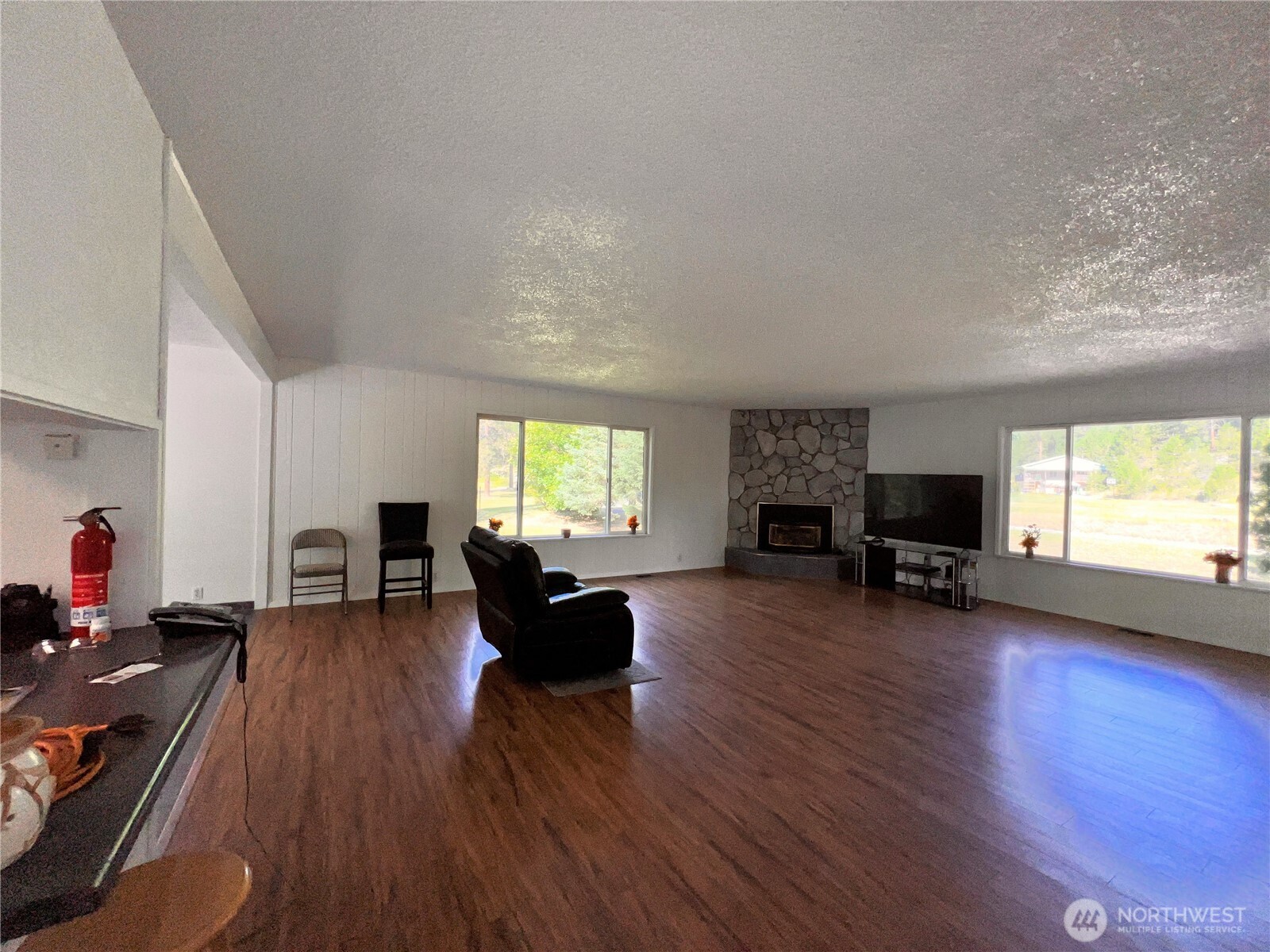 17320 N Highway 21 Property Photo 3