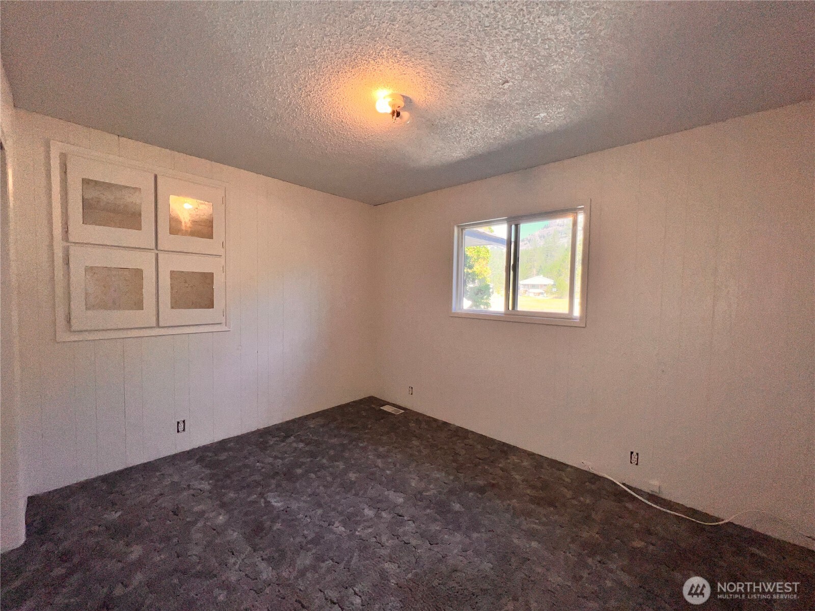17320 N Highway 21 Property Photo 6