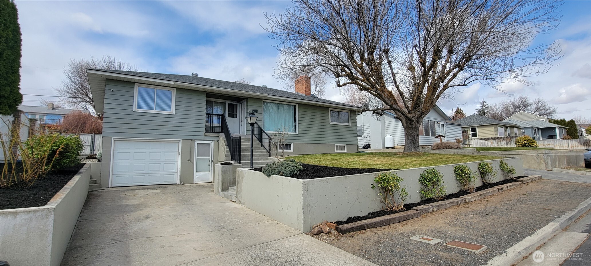 209 Patrick Road Property Photo