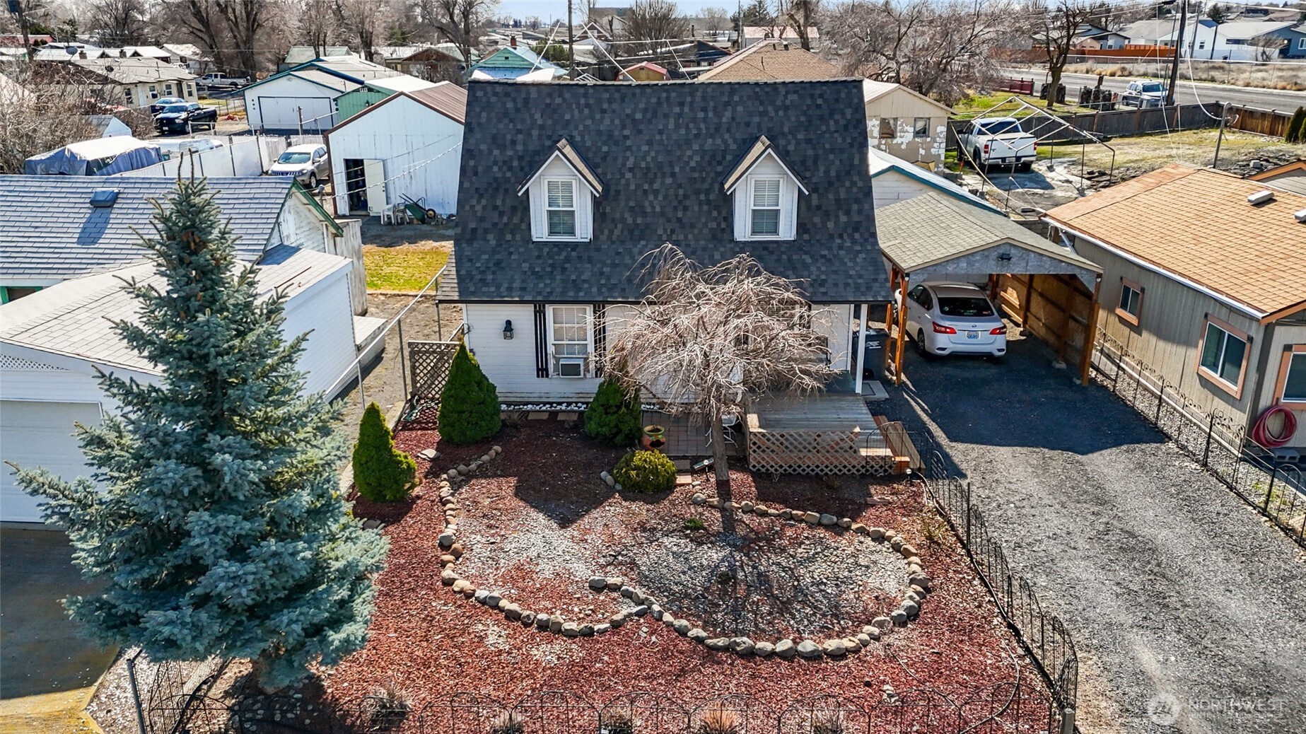 315 2nd Avenue Property Photo
