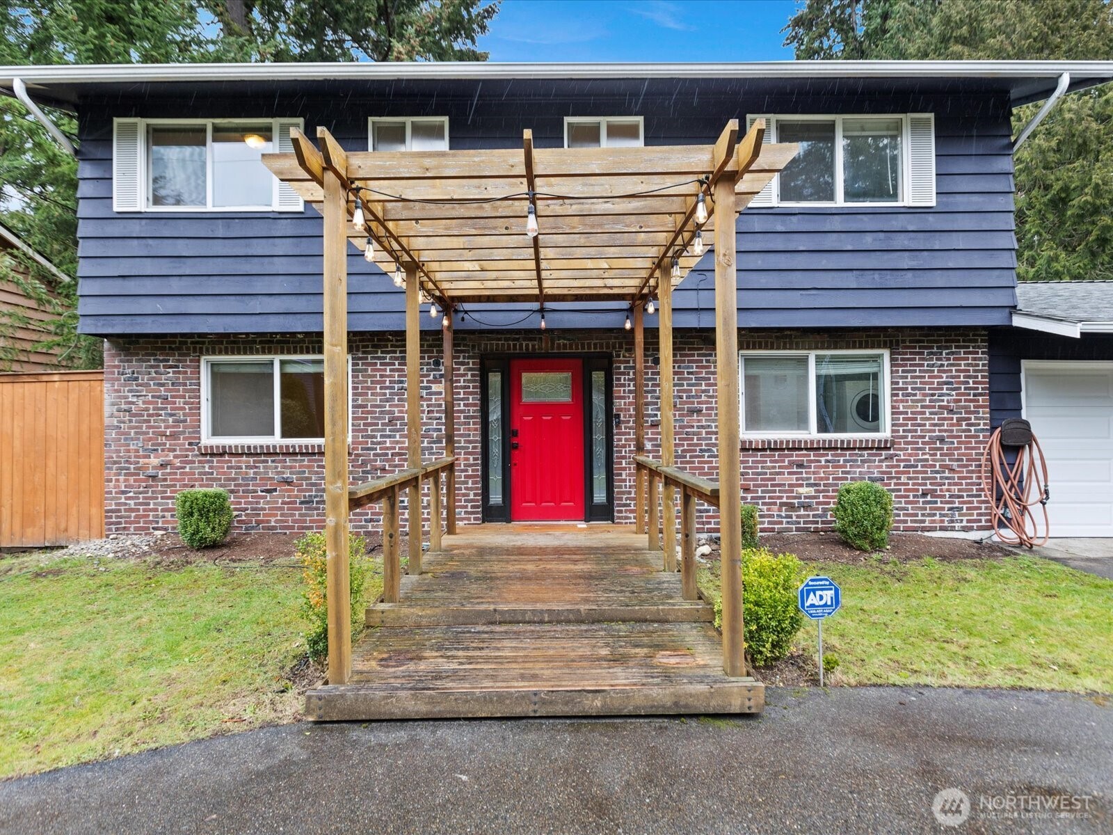24201 Firdale Ave Property Photo 3