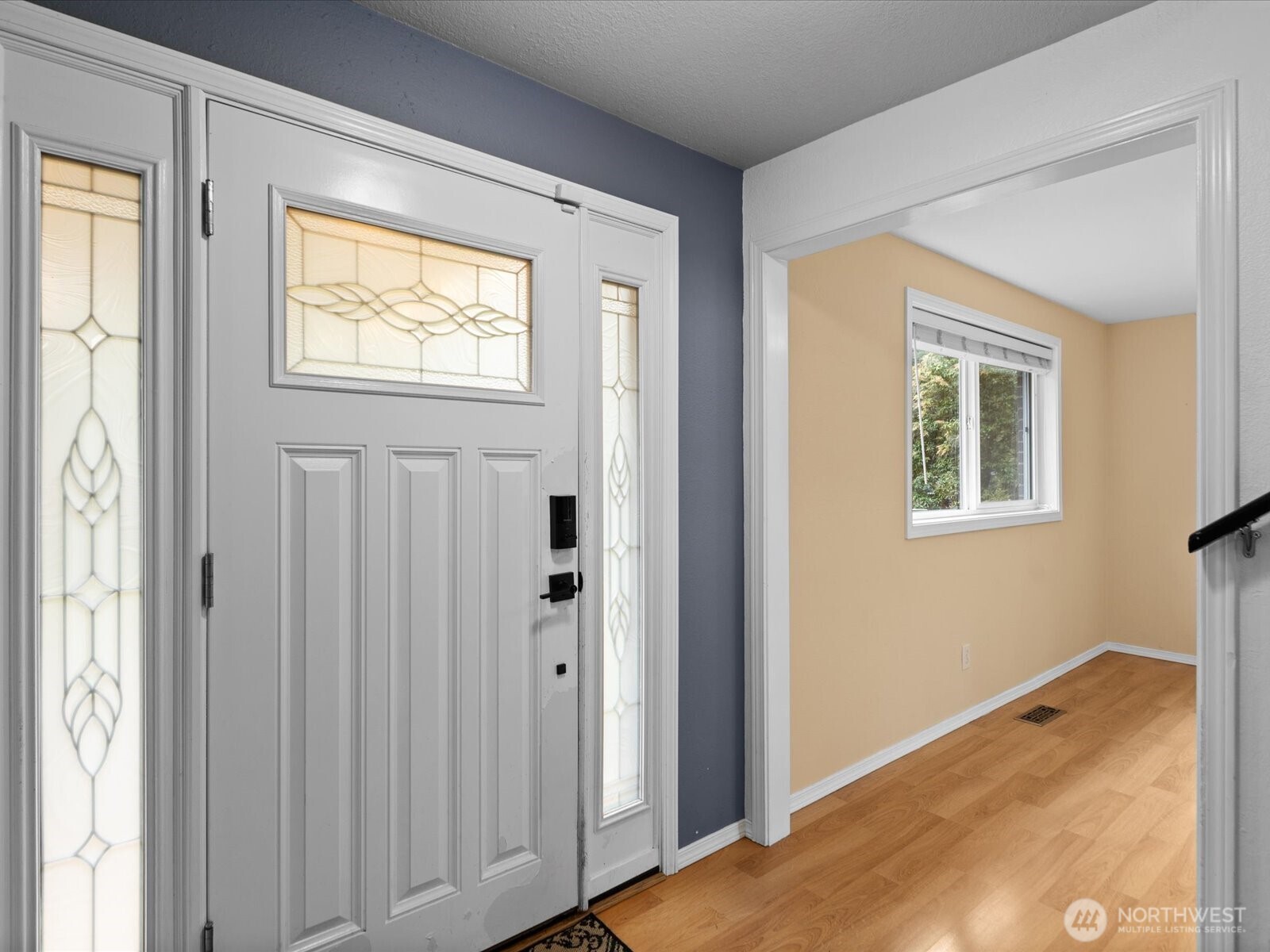 24201 Firdale Ave Property Photo 4
