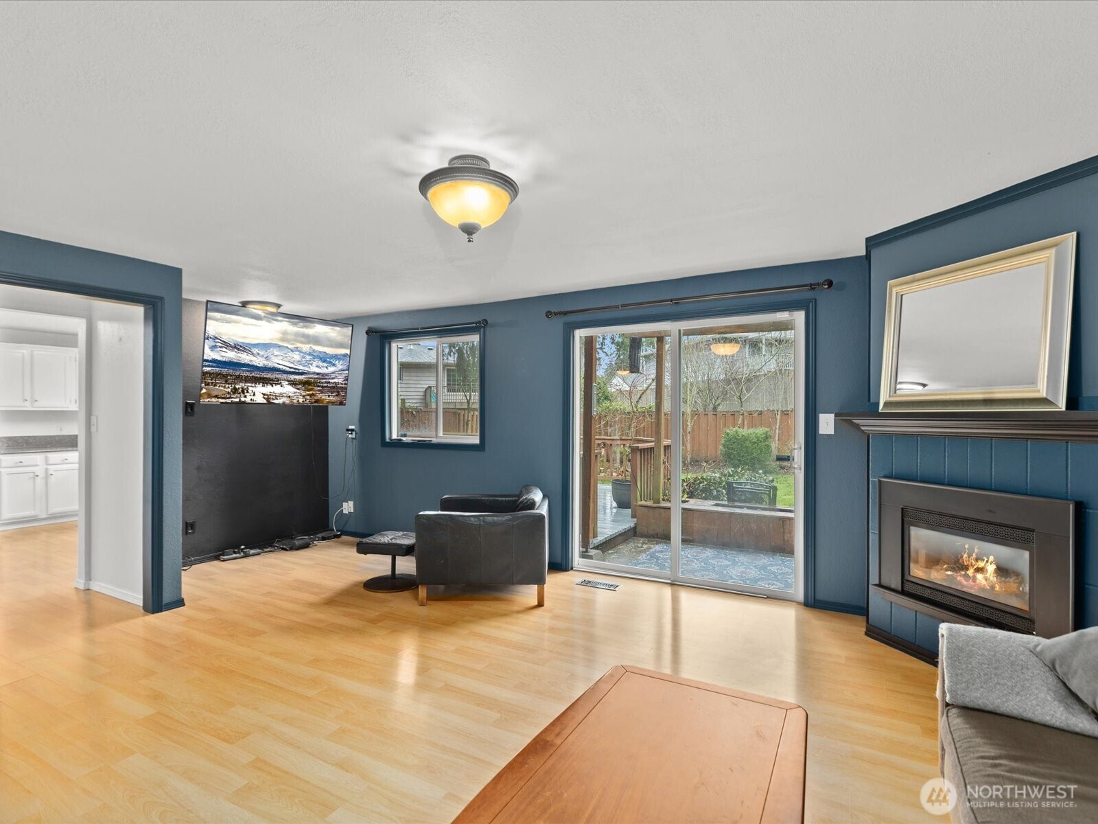 24201 Firdale Ave Property Photo 12