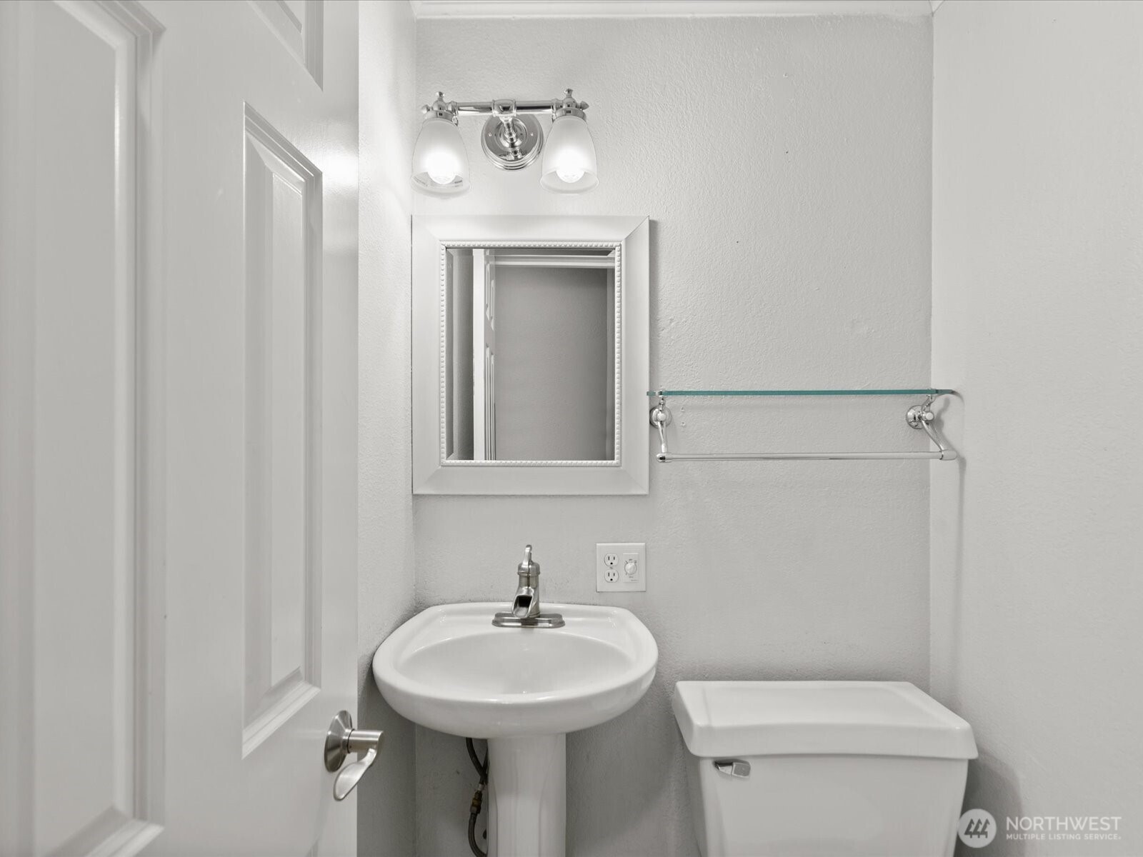 24201 Firdale Ave Property Photo 13