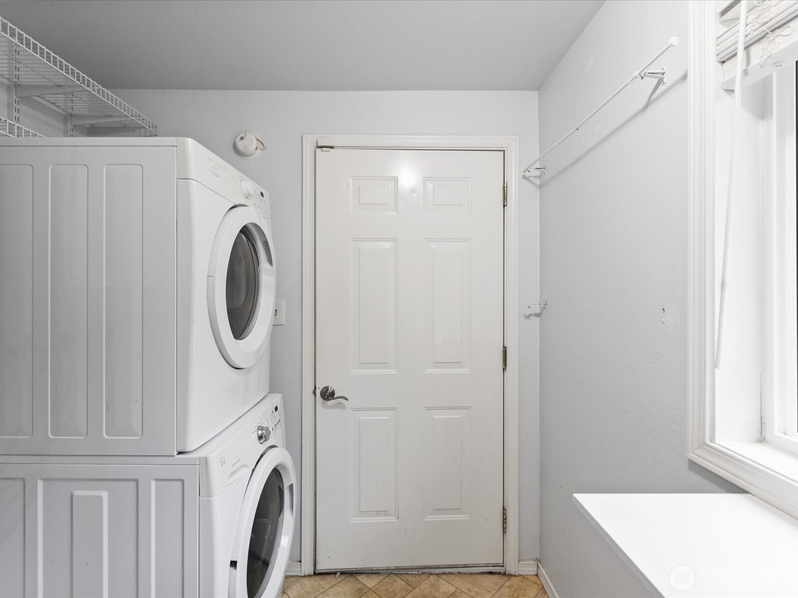 24201 Firdale Ave Property Photo 14