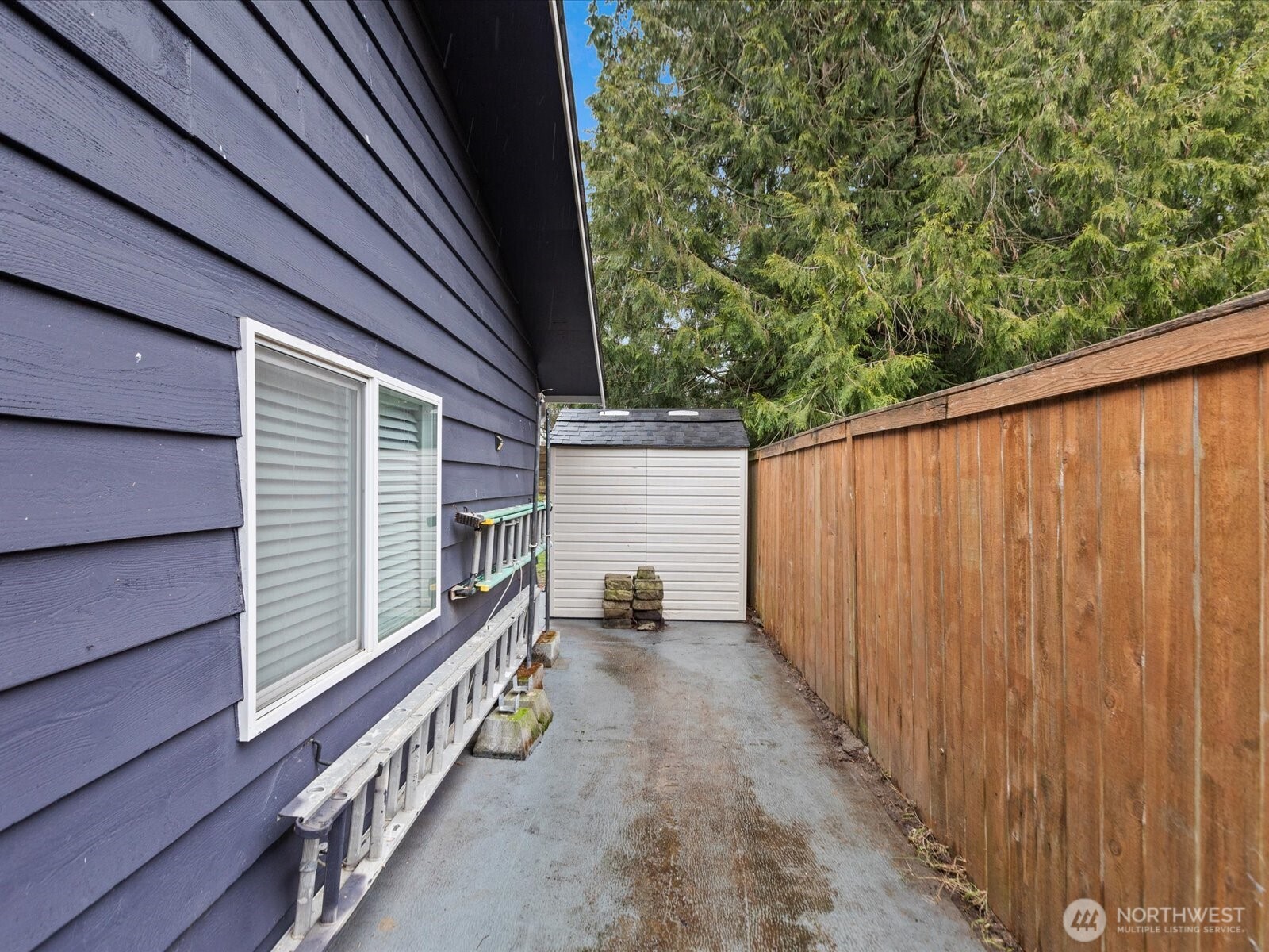 24201 Firdale Ave Property Photo 26