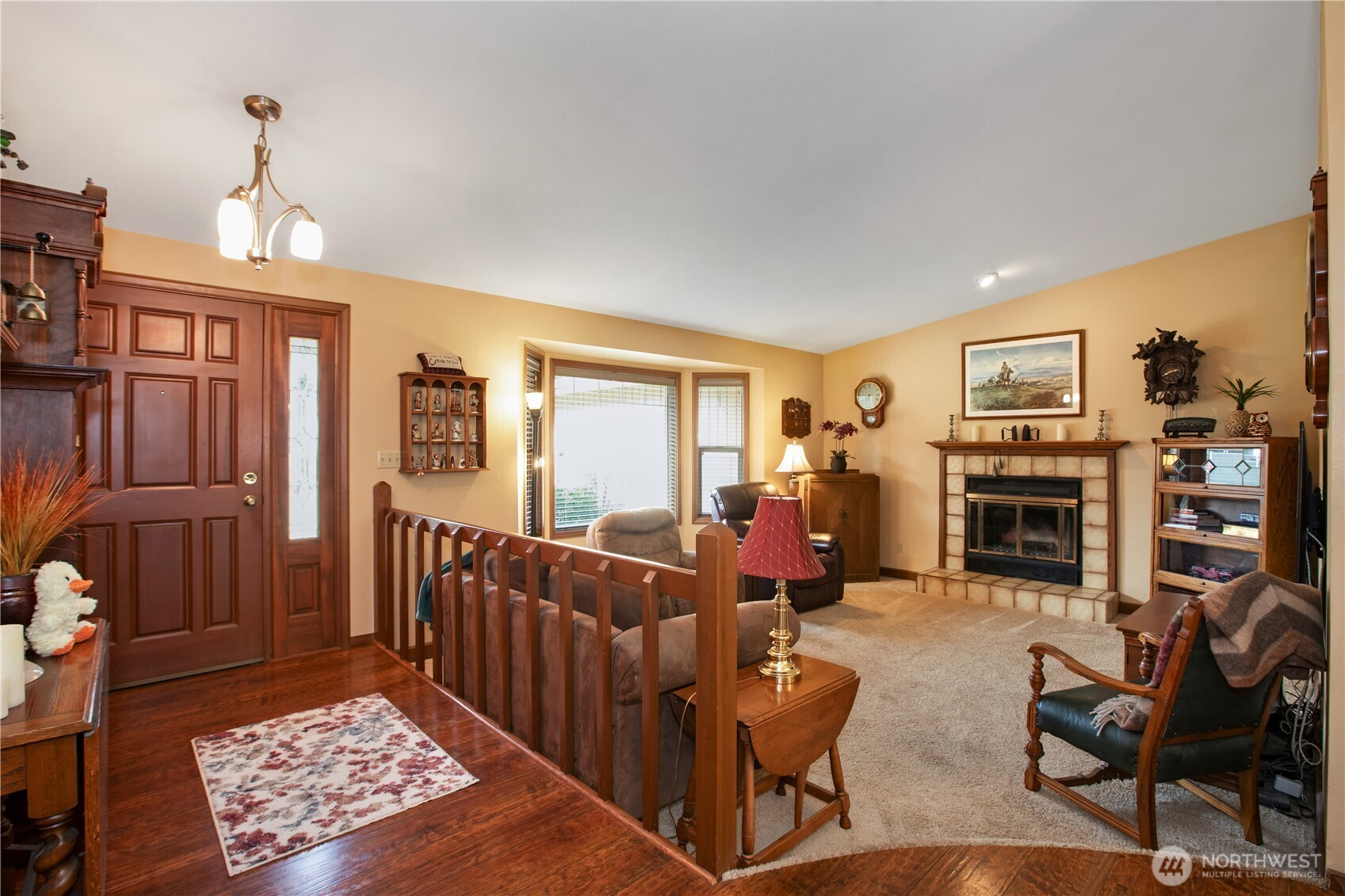 3932 Foxhall Drive Property Photo 3