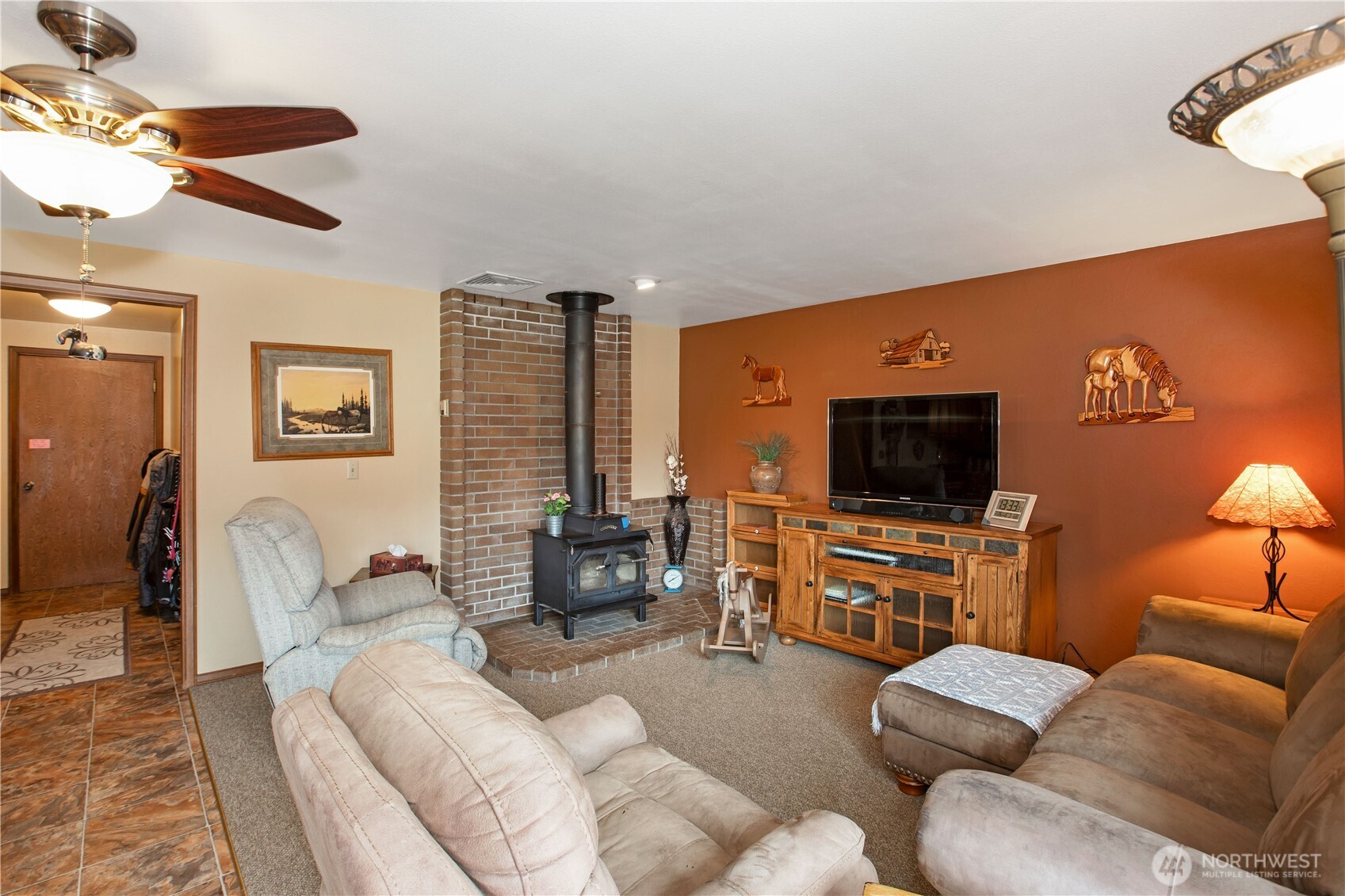 3932 Foxhall Drive Property Photo 10