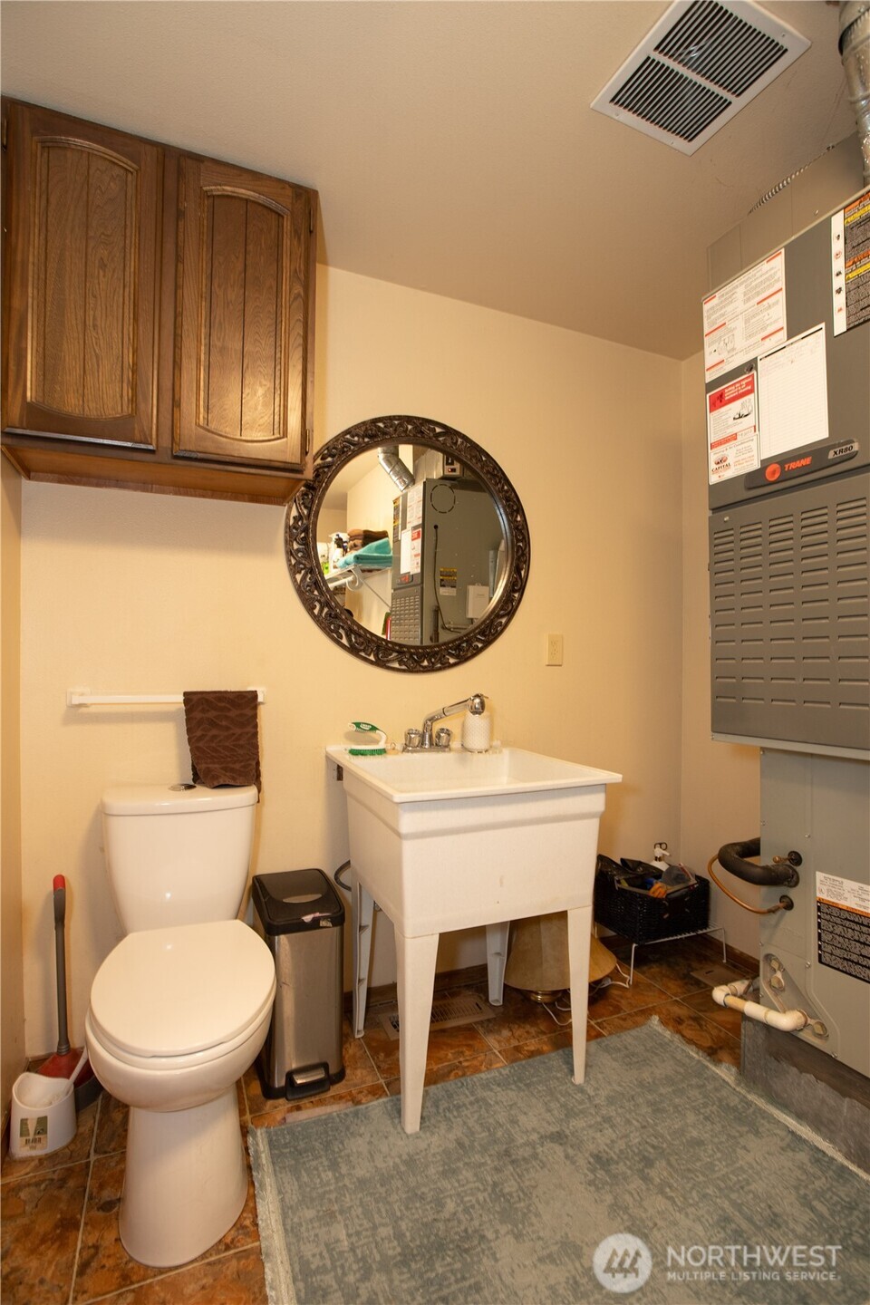 3932 Foxhall Drive Property Photo 15
