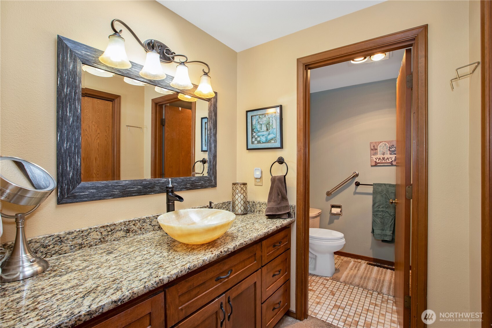 3932 Foxhall Drive Property Photo 18