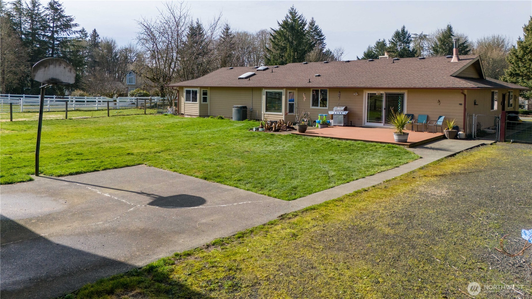 3932 Foxhall Drive Property Photo 35