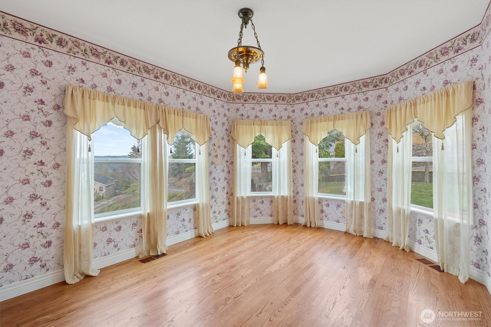 1045 Taylor Road Property Photo 20