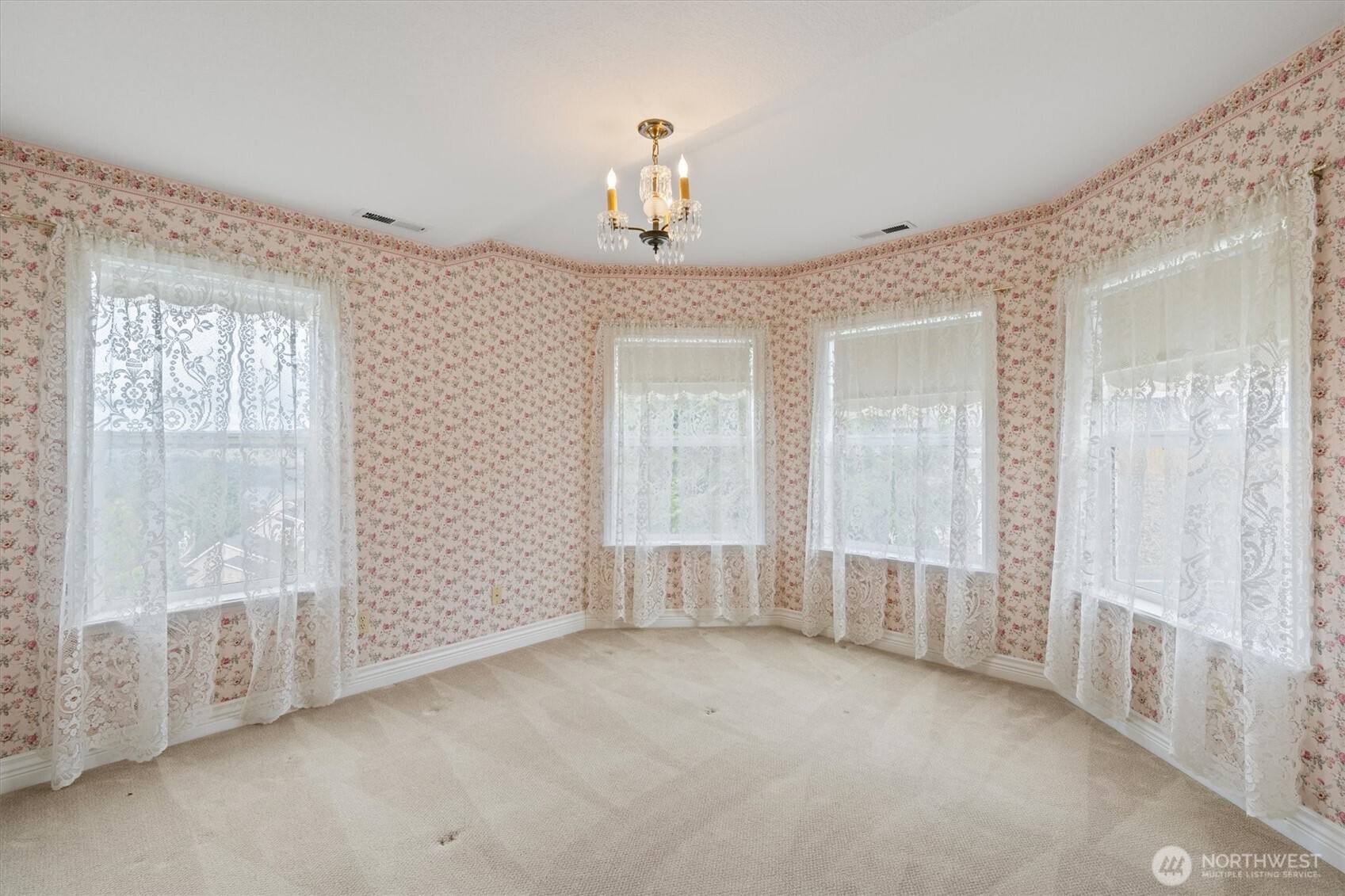 1045 Taylor Road Property Photo 30