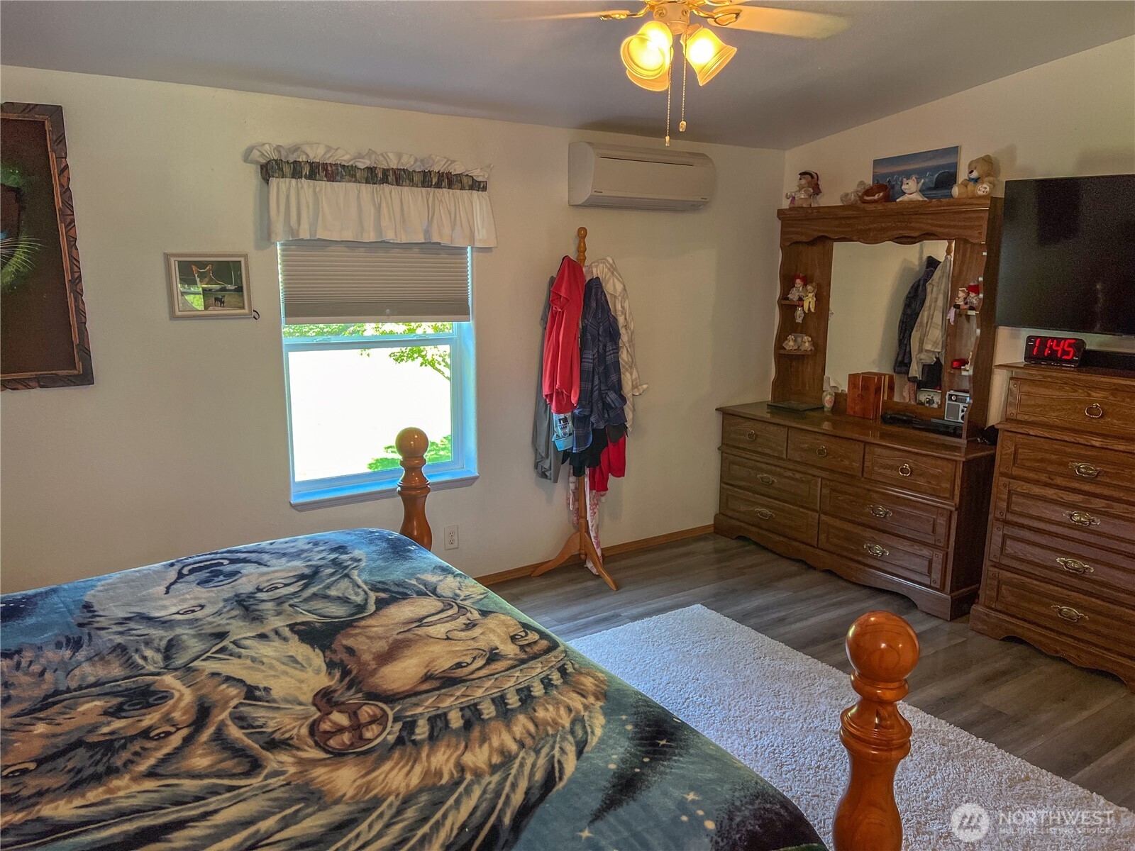 190 Hunt Road Property Photo 18