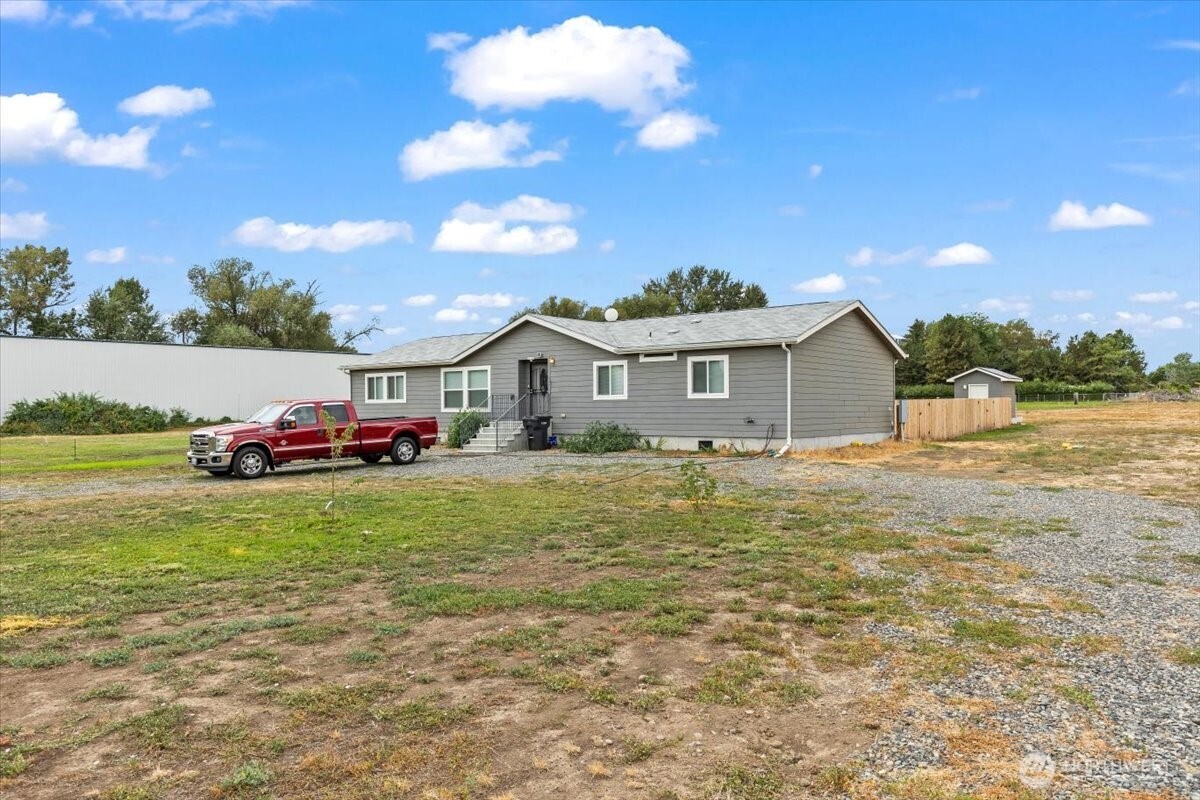 3312 S 101st Avenue Property Photo