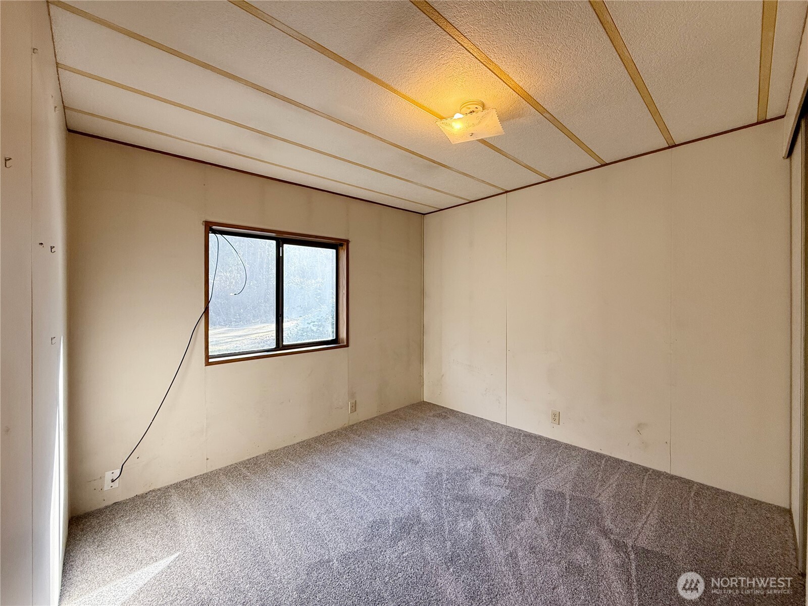 1645 Swordfern Lane Property Photo 14