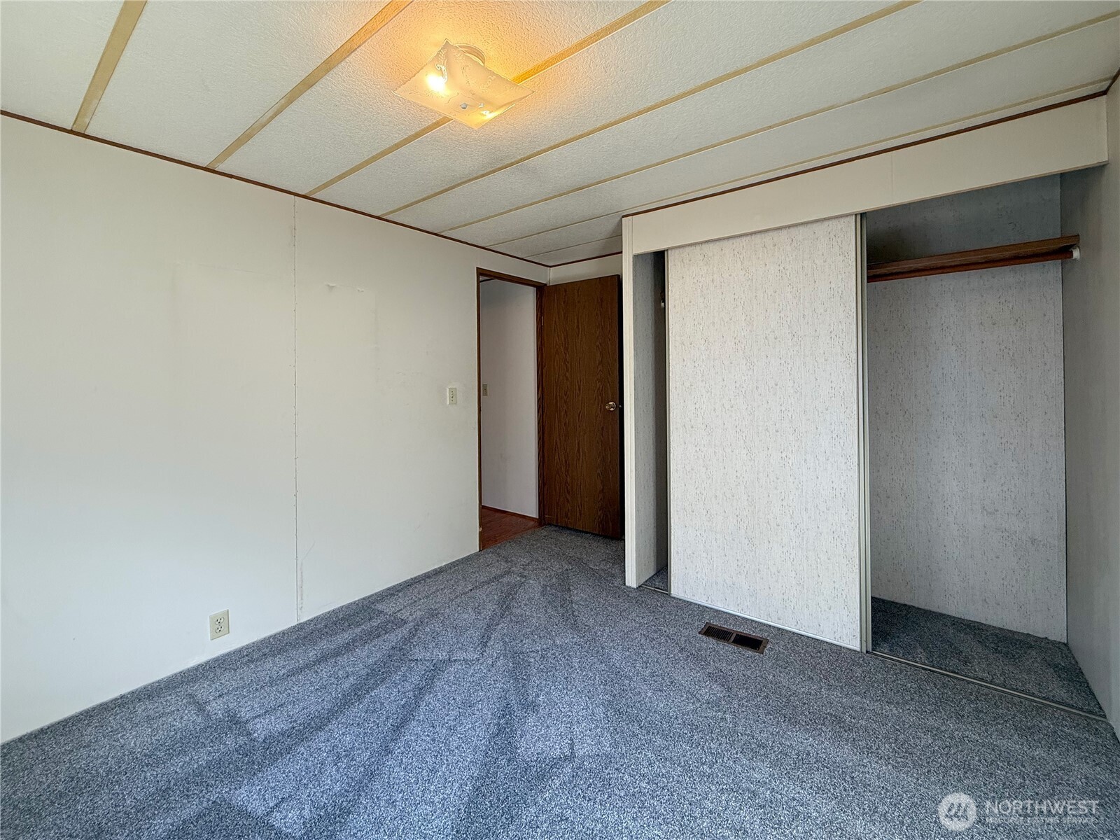 1645 Swordfern Lane Property Photo 17