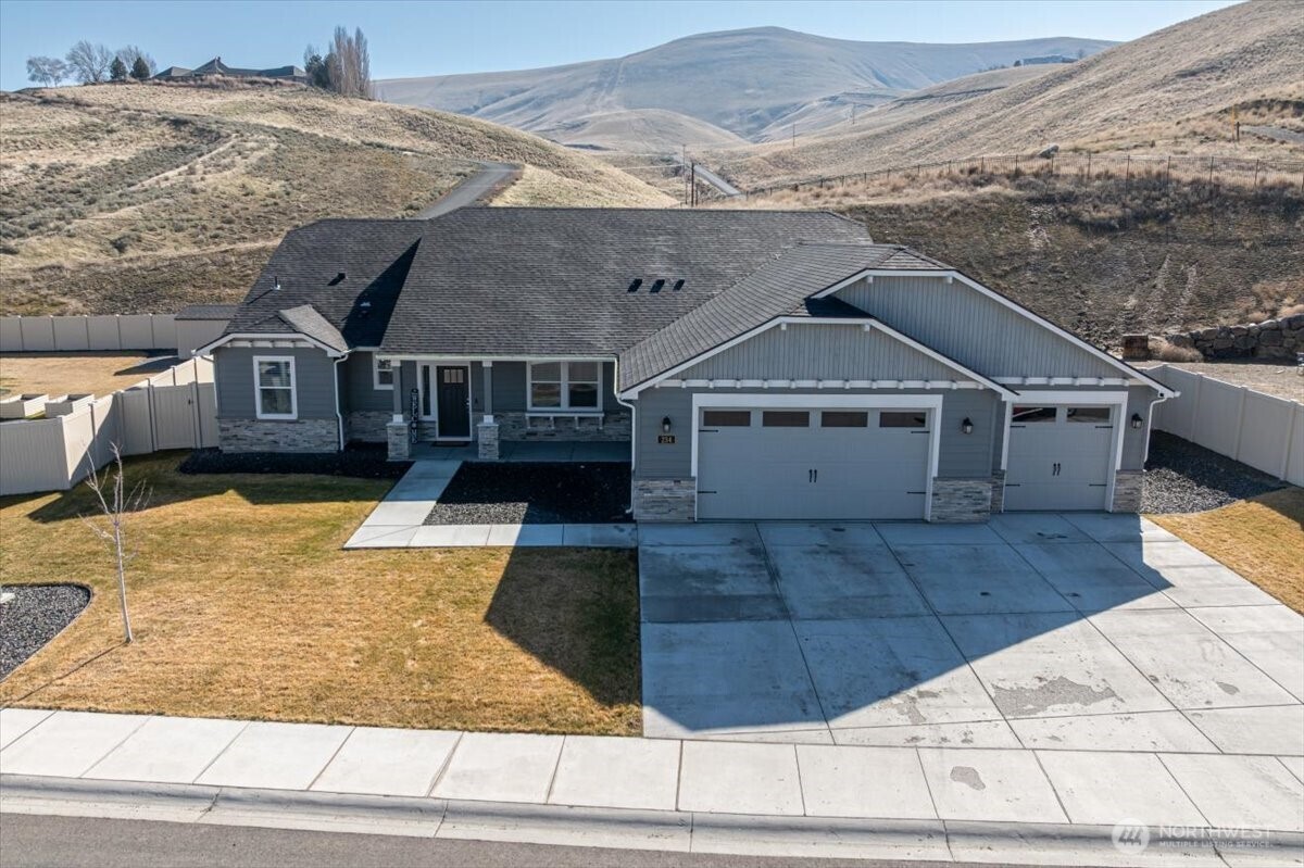 99350 Real Estate Listings Main Image