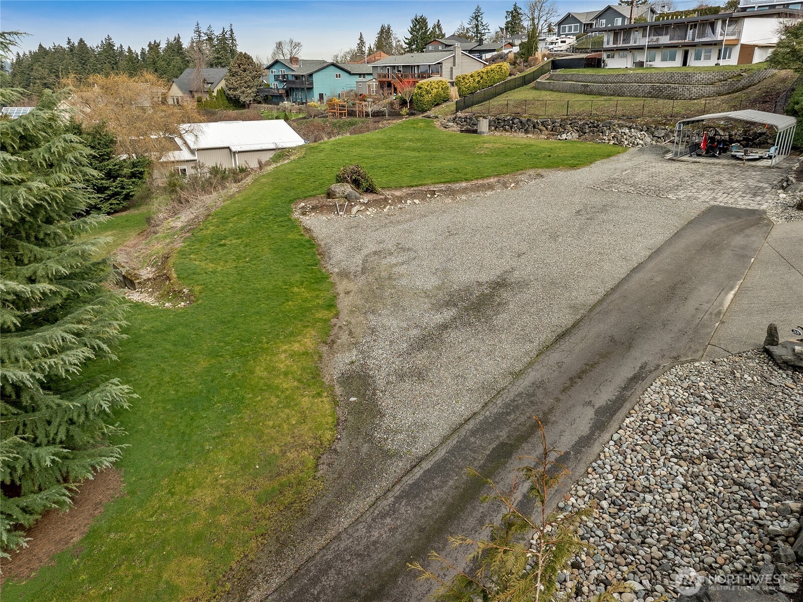 Spinning Elem Real Estate Listings Main Image