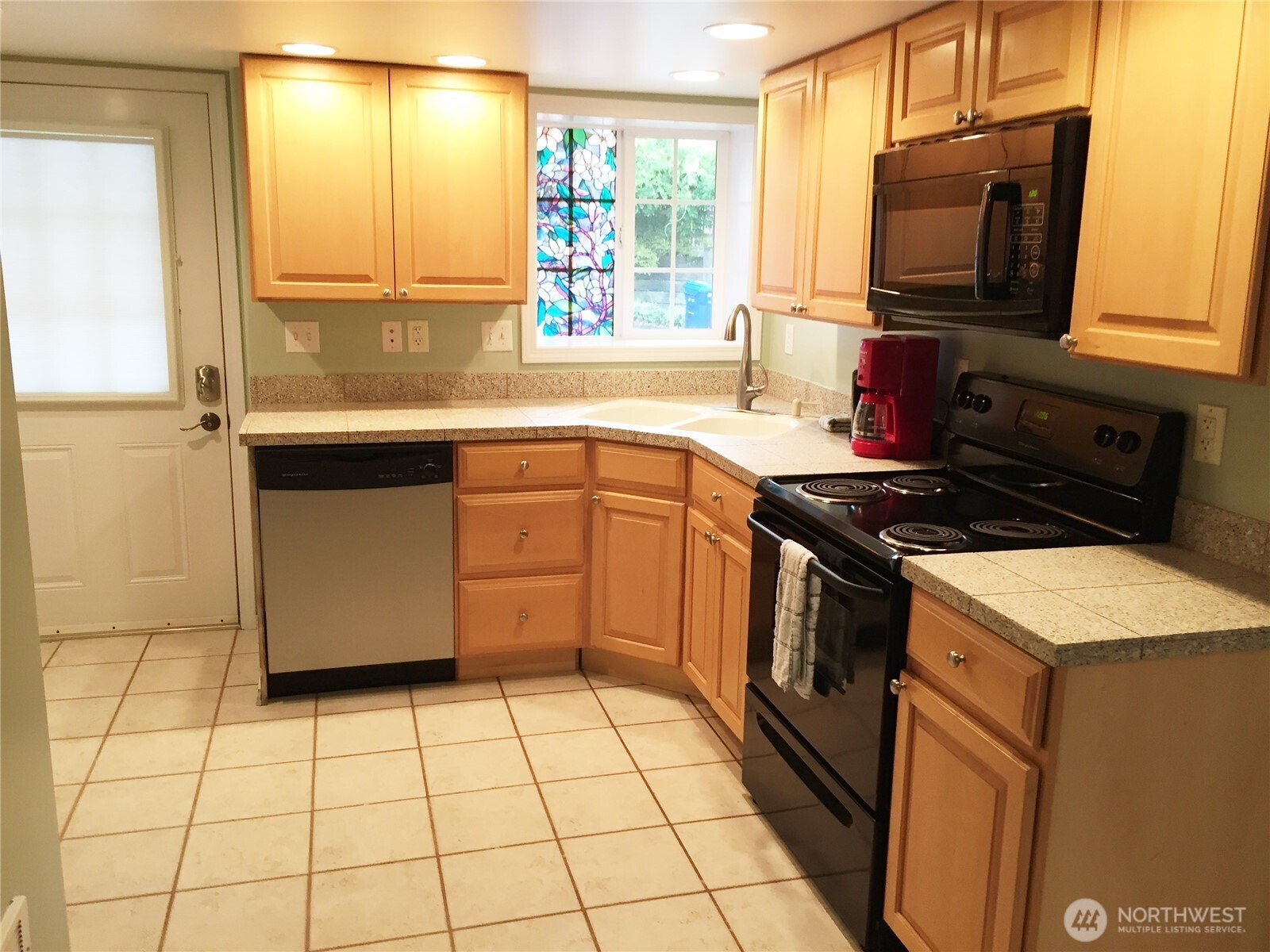 7842 Lake City Way Property Photo 27