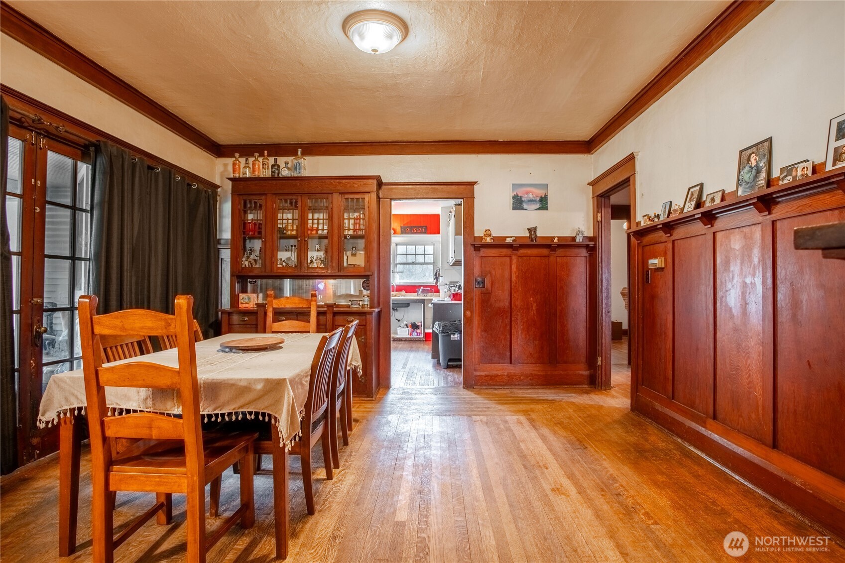 2910 Harrison Avenue Property Photo 11