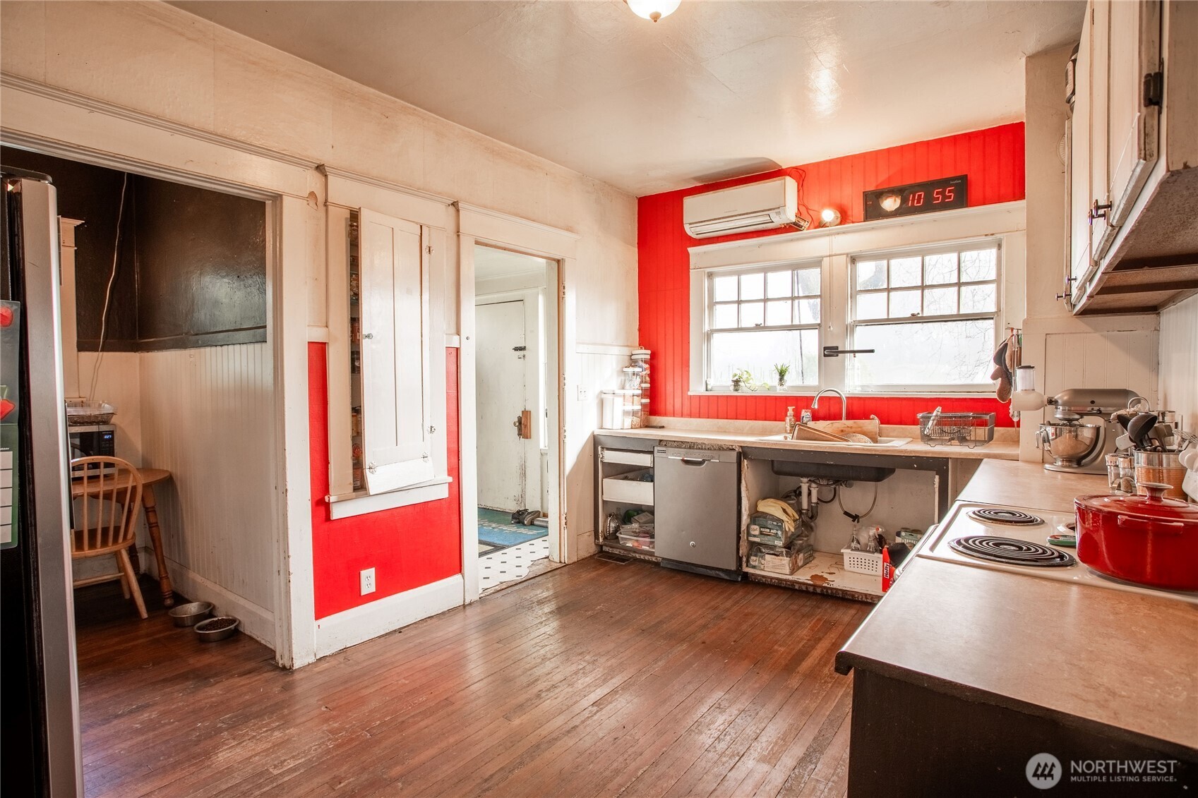 2910 Harrison Avenue Property Photo 13